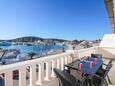 Rogoznica, Terrace in the apartment, with a sea view, (pet friendly) and WiFi.