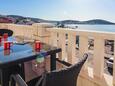Rogoznica, Terrace in the apartment, with a sea view, (pet friendly) and WiFi.