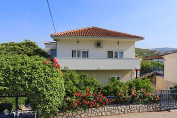 Property Marina, Trogir, Property 1088 - Apartments with pebble beach.