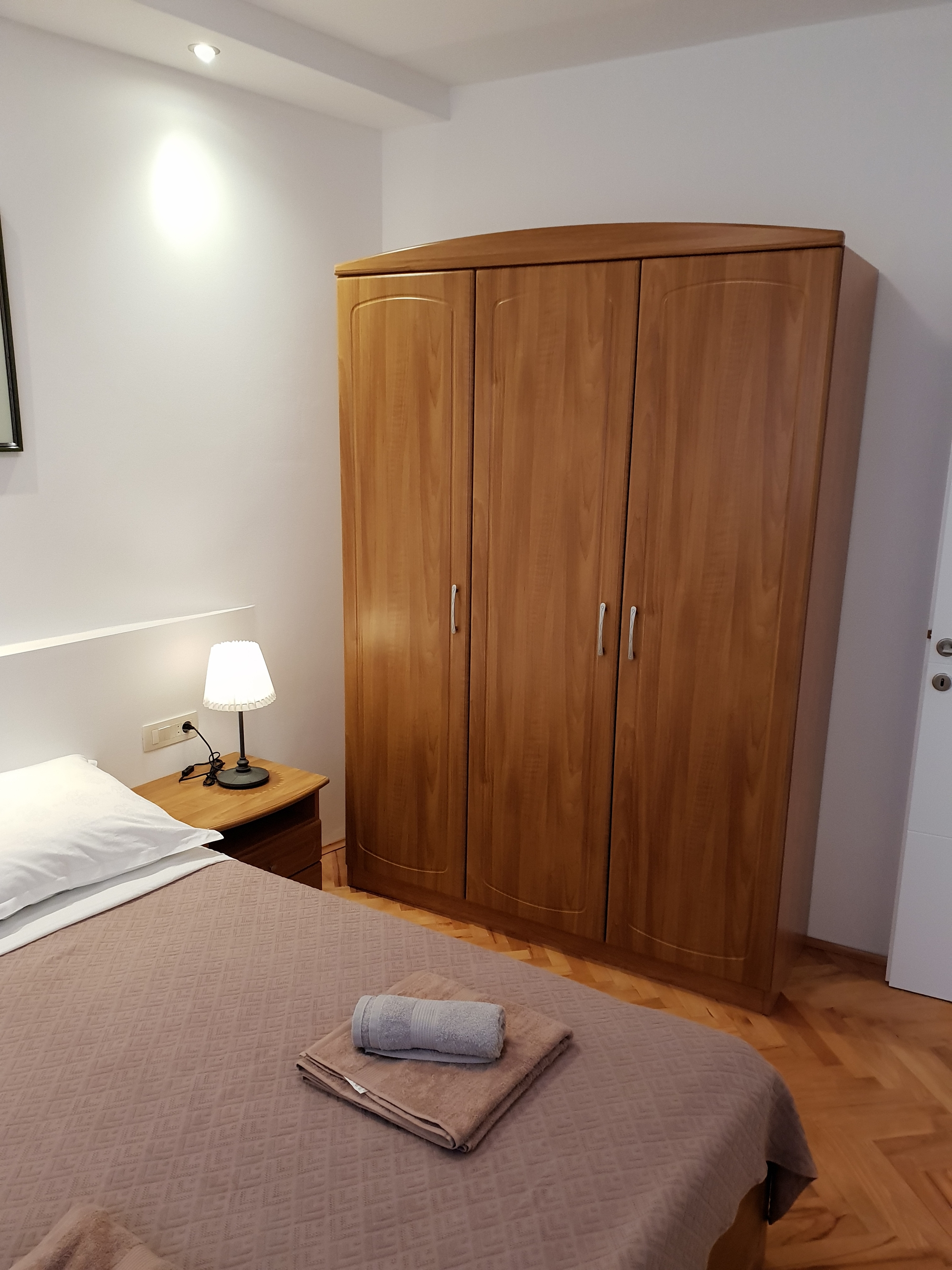 Two bedroom apartment with terrace and sea view Rogoznica  A-b