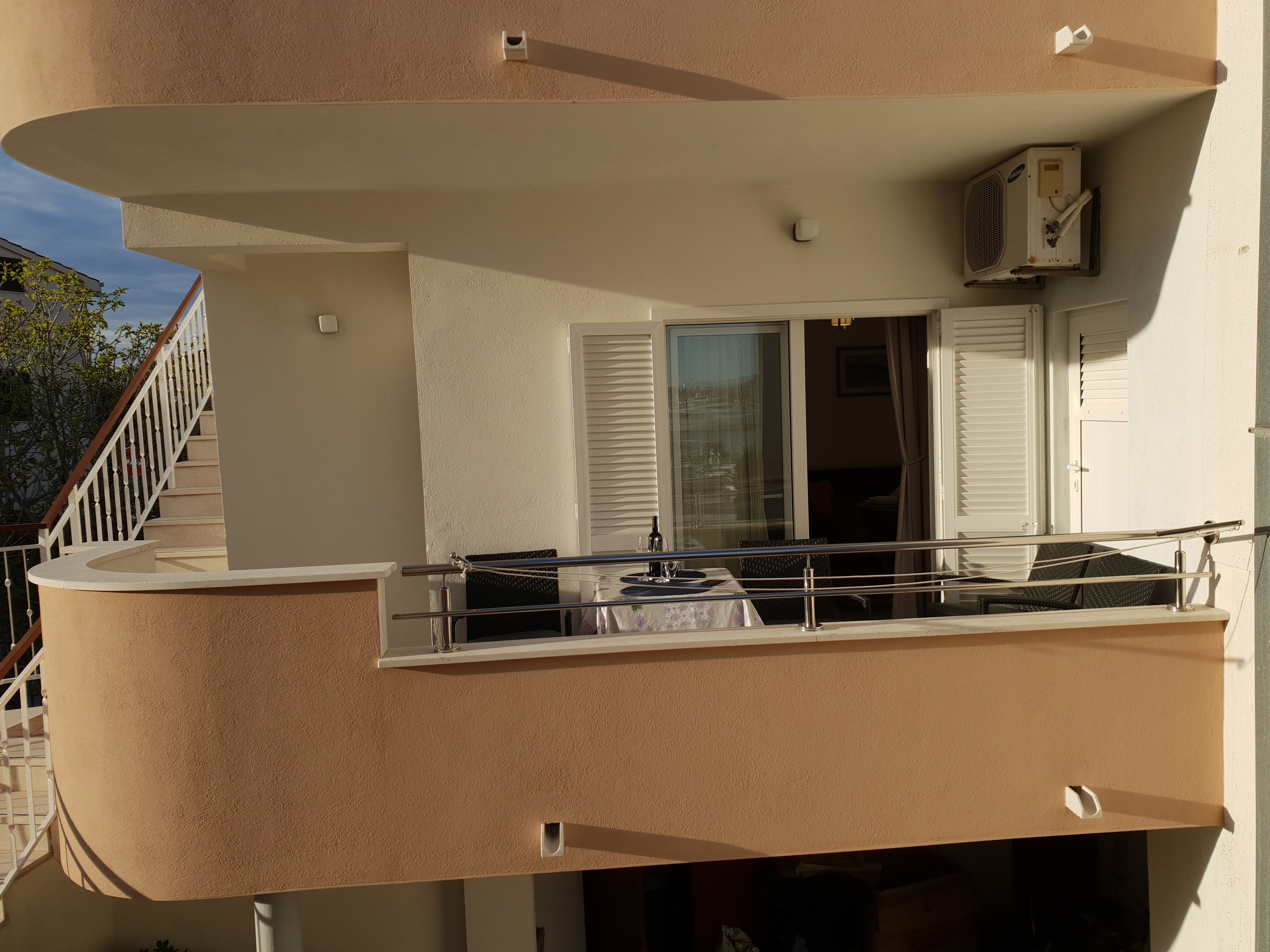 Two bedroom apartment with terrace and sea view Rogoznica  A-b