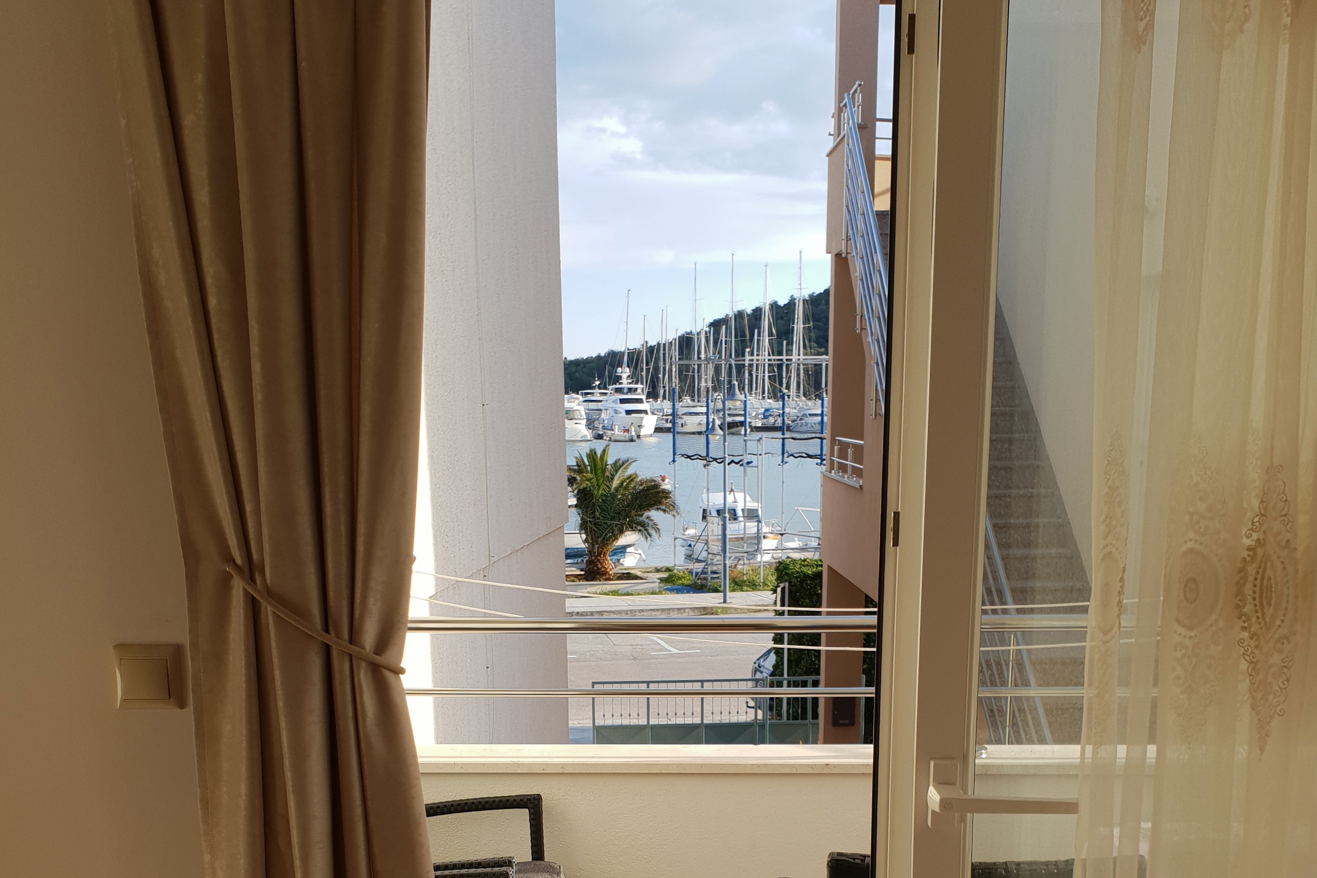 Two bedroom apartment with terrace and sea view Rogoznica (A-1089-b)