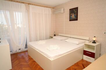 Spalnica Hvar, Spalnica v nastanitvi vrste room, dostopna klima in WiFi.