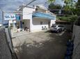 Parking lot Slatine, Čiovo, Parking lot 1098 - Apartments near sea with pebble beach.