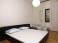 Bedroom Slatine, Bedroom in the apartment, (pet friendly) and WiFi.