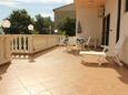 Terrace Slatine, Terrace in the apartment, (pet friendly) and WiFi.
