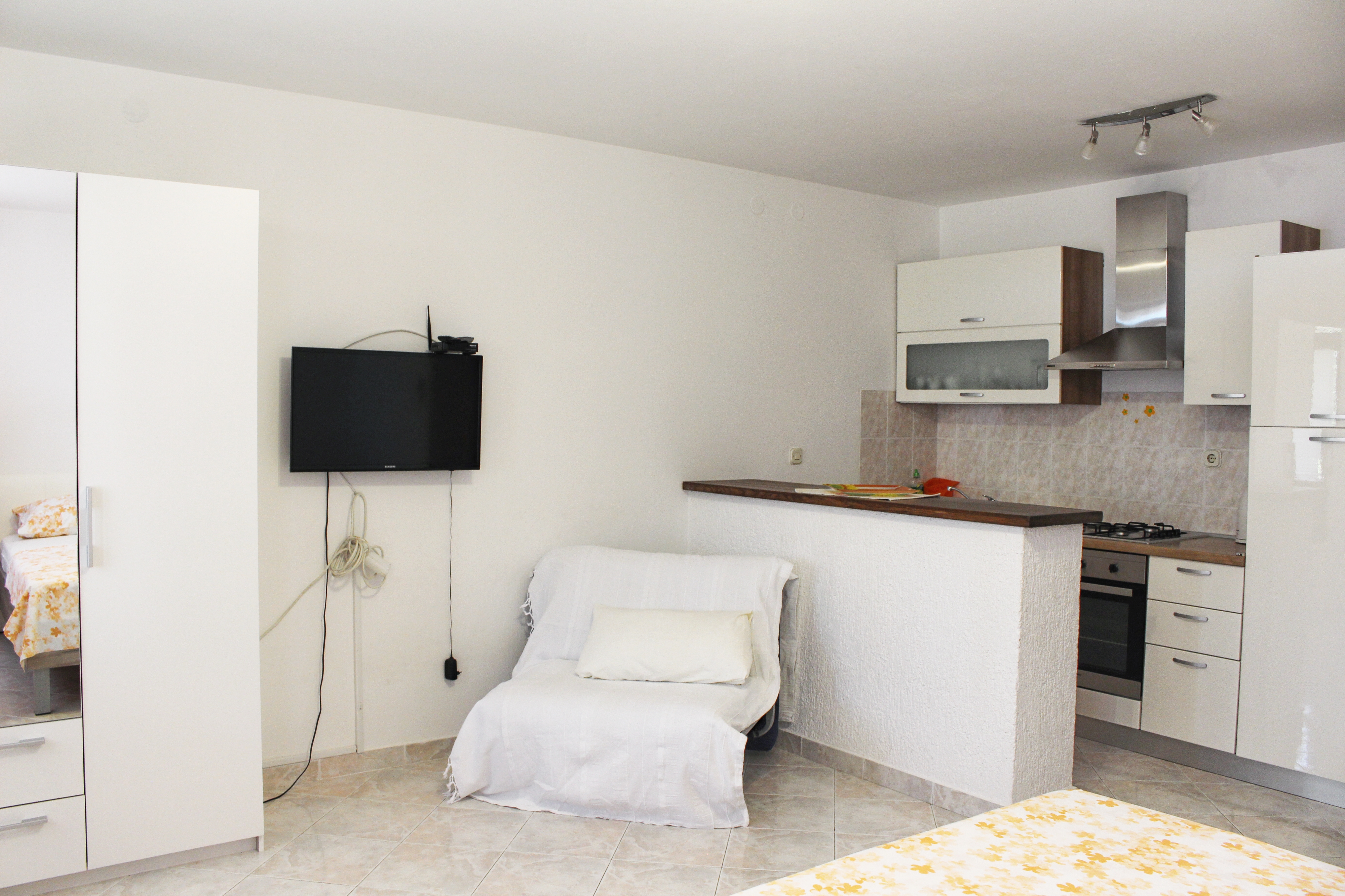 Studio flat with terrace and sea view Sveta Nedilja, Hvar  AS-b