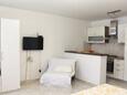 Sveta Nedilja, Bedroom in the studio-apartment, air condition available and WiFi.