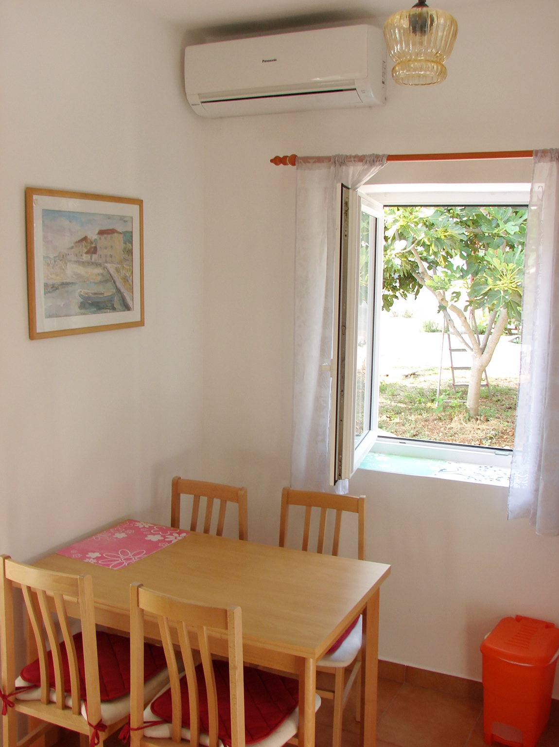 Studio flat with terrace Vinišće, Trogir  AS-a