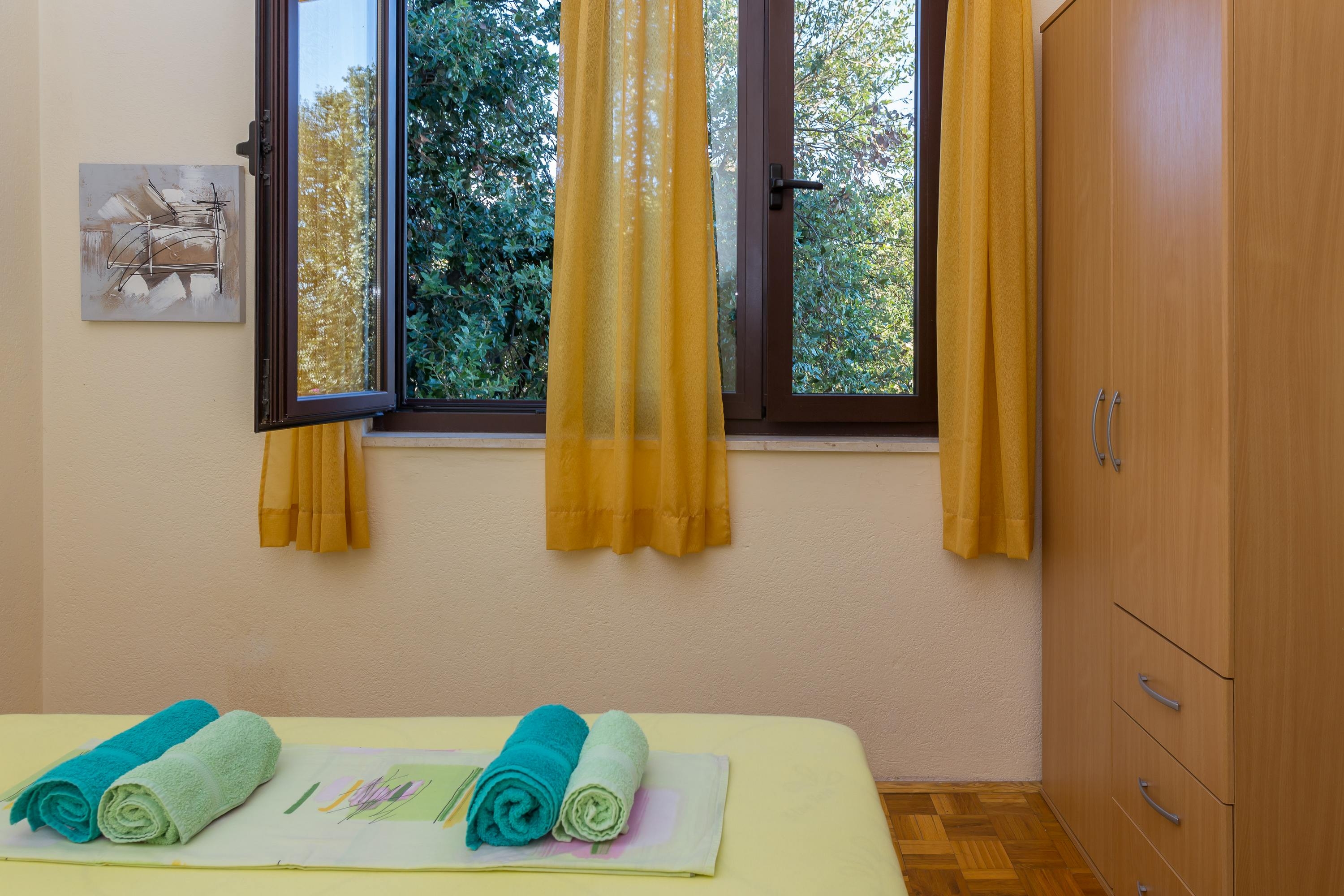 Three bedroom house with terrace and sea view Kanica, Rogoznica  K