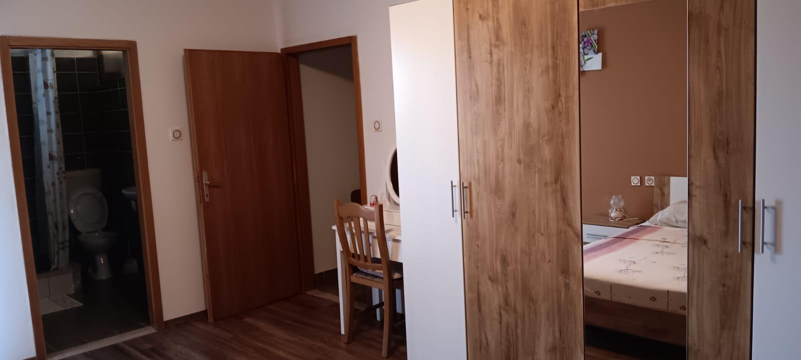 Three bedroom apartment with terrace and sea view Kali, Ugljan  A-a