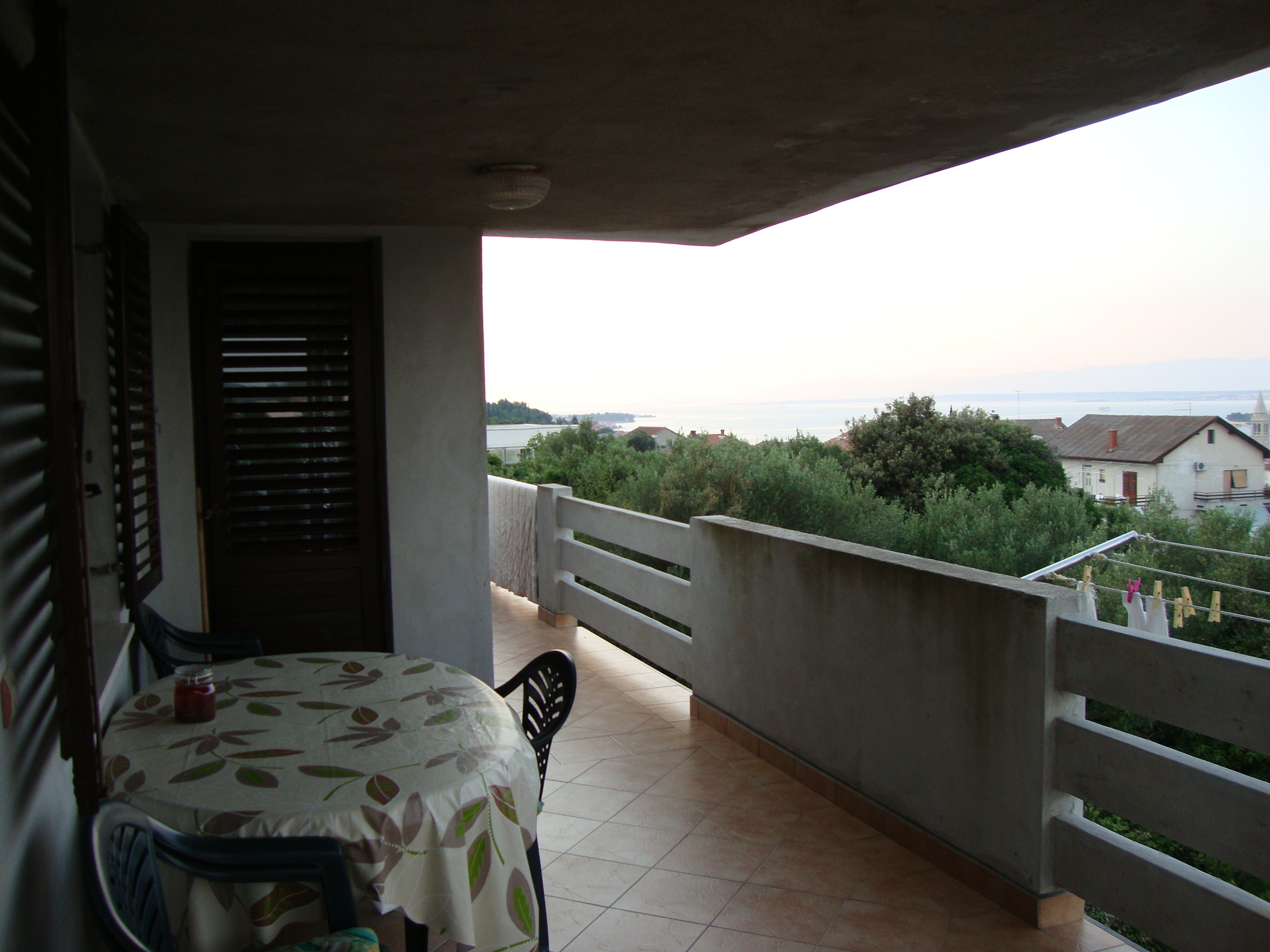 Three bedroom apartment with terrace and sea view Kali, Ugljan  A-a