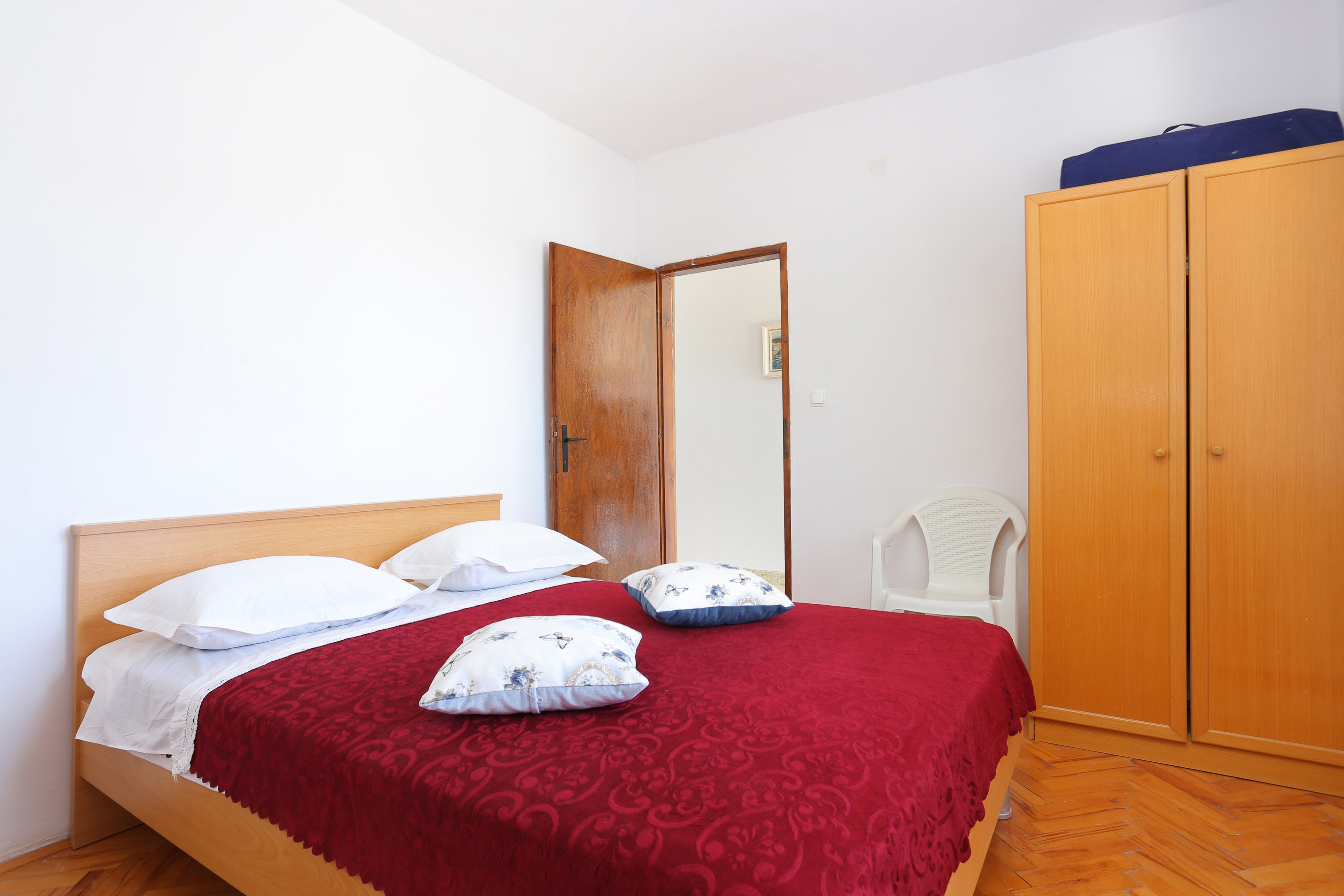 Two bedroom apartment with air-conditioning Vinišće, Trogir  A-a