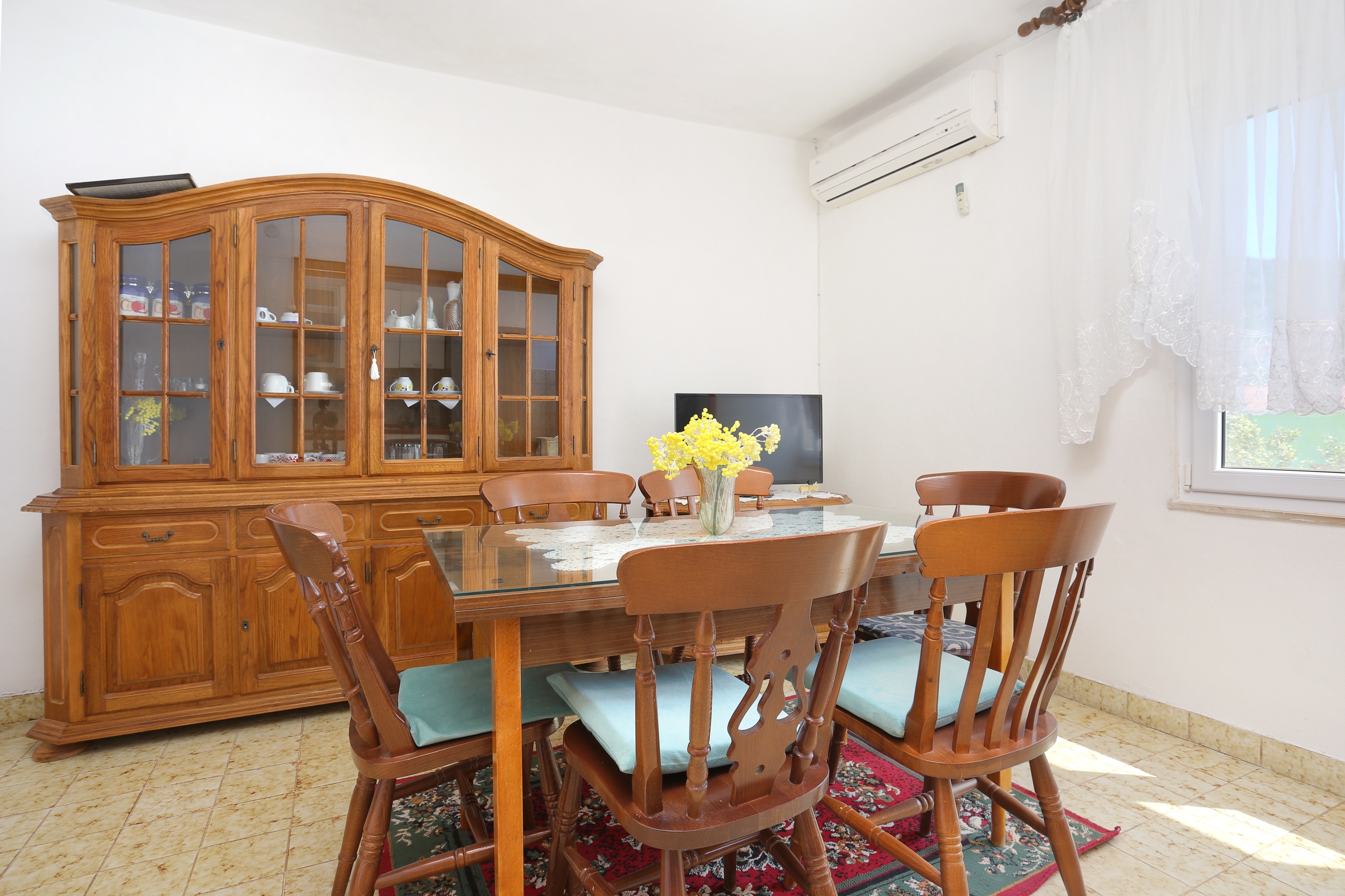 Two bedroom apartment with air-conditioning Vinišće, Trogir  A-a
