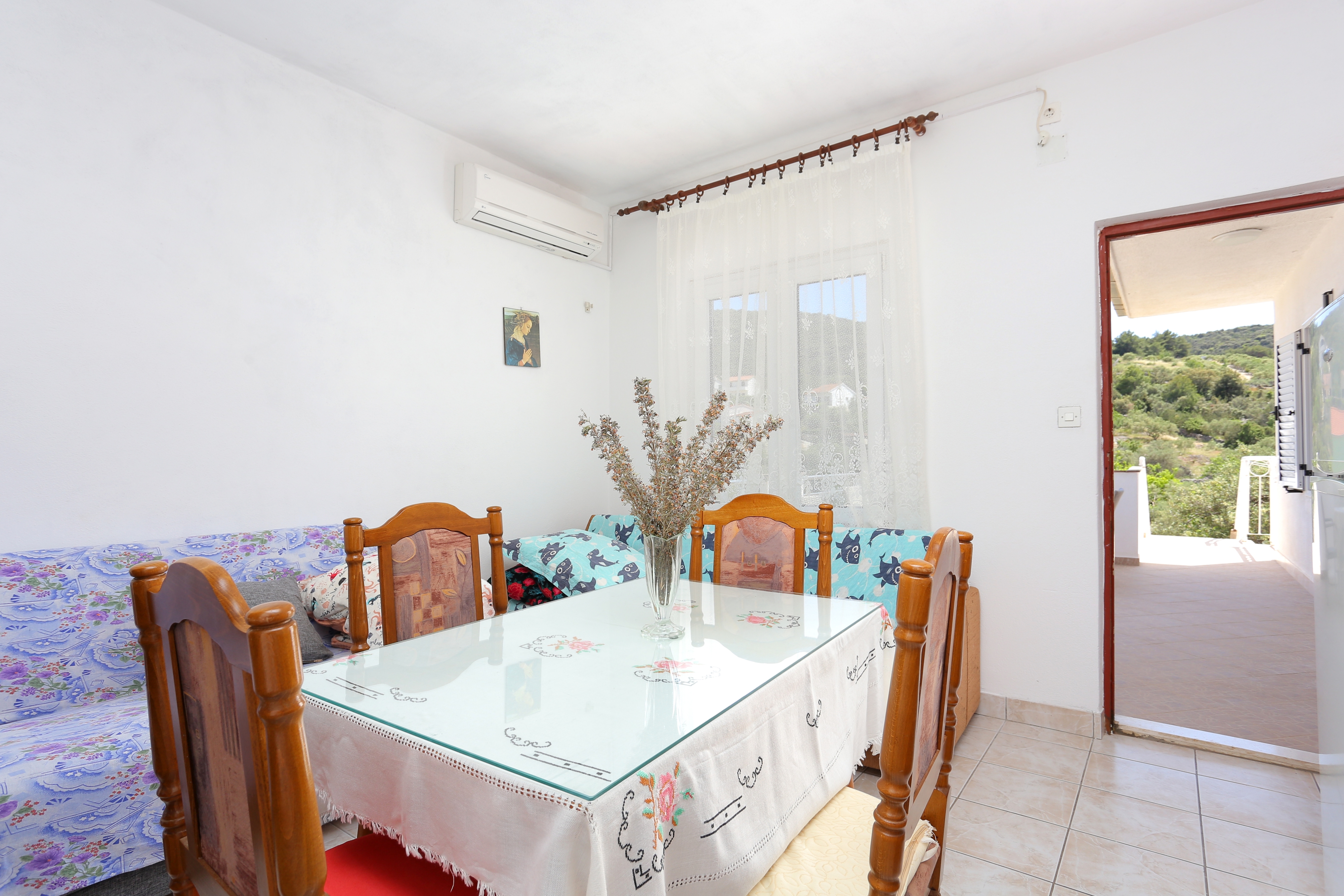 One bedroom apartment with air-conditioning Vinišće, Trogir  A-b