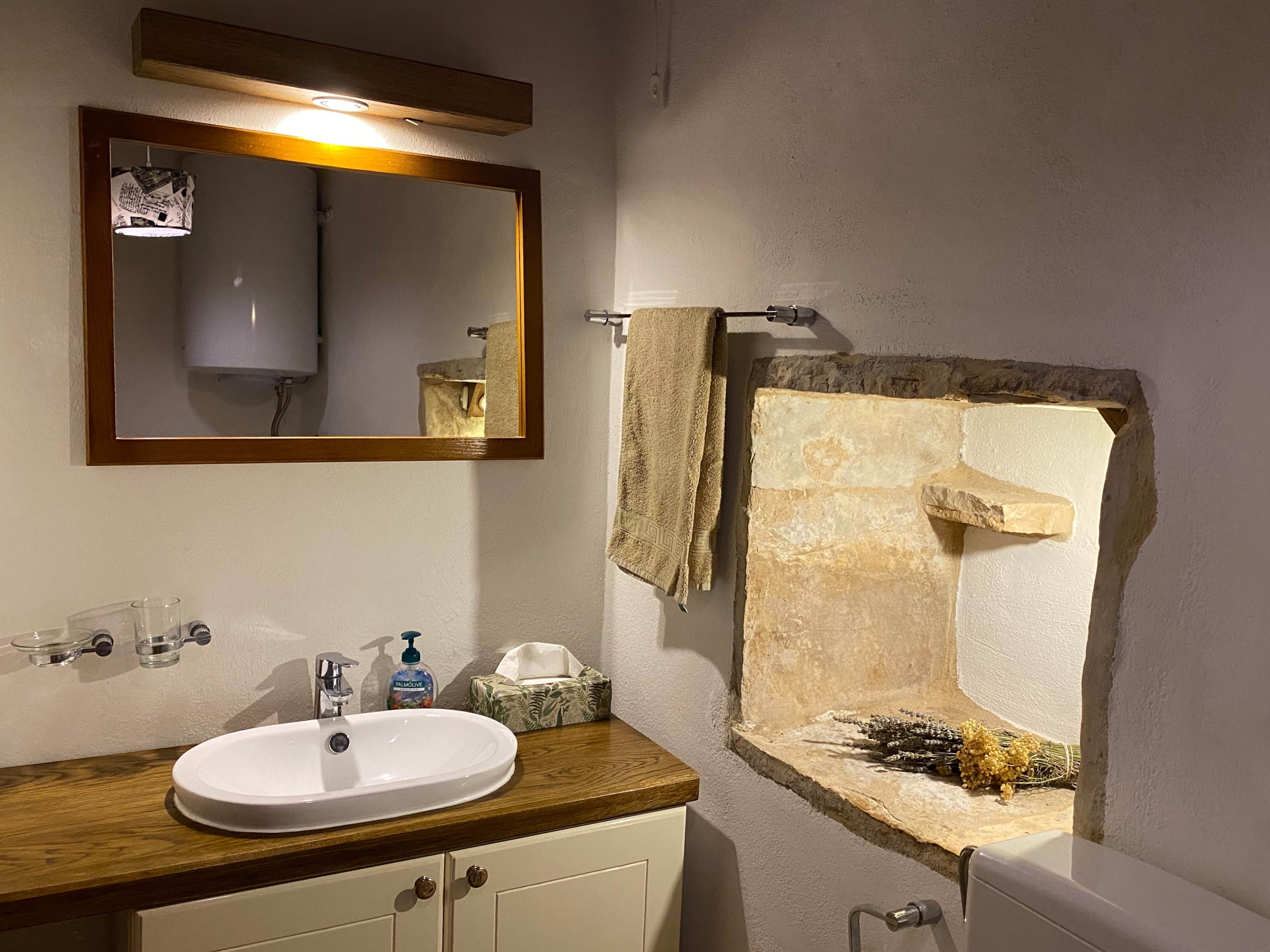 Three bedroom house with terrace Vrbanj, Hvar  K