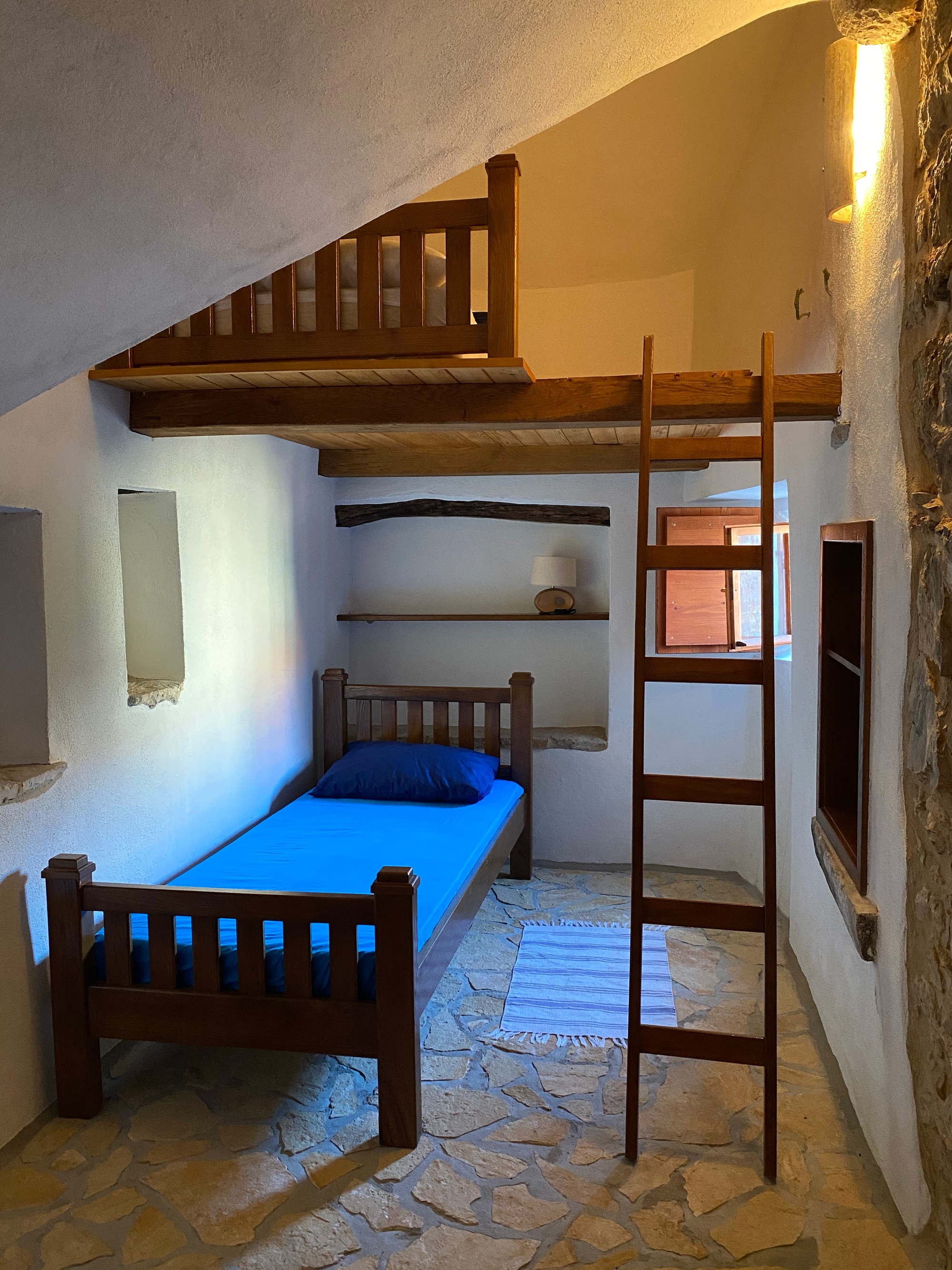 Three bedroom house with terrace Vrbanj, Hvar  K