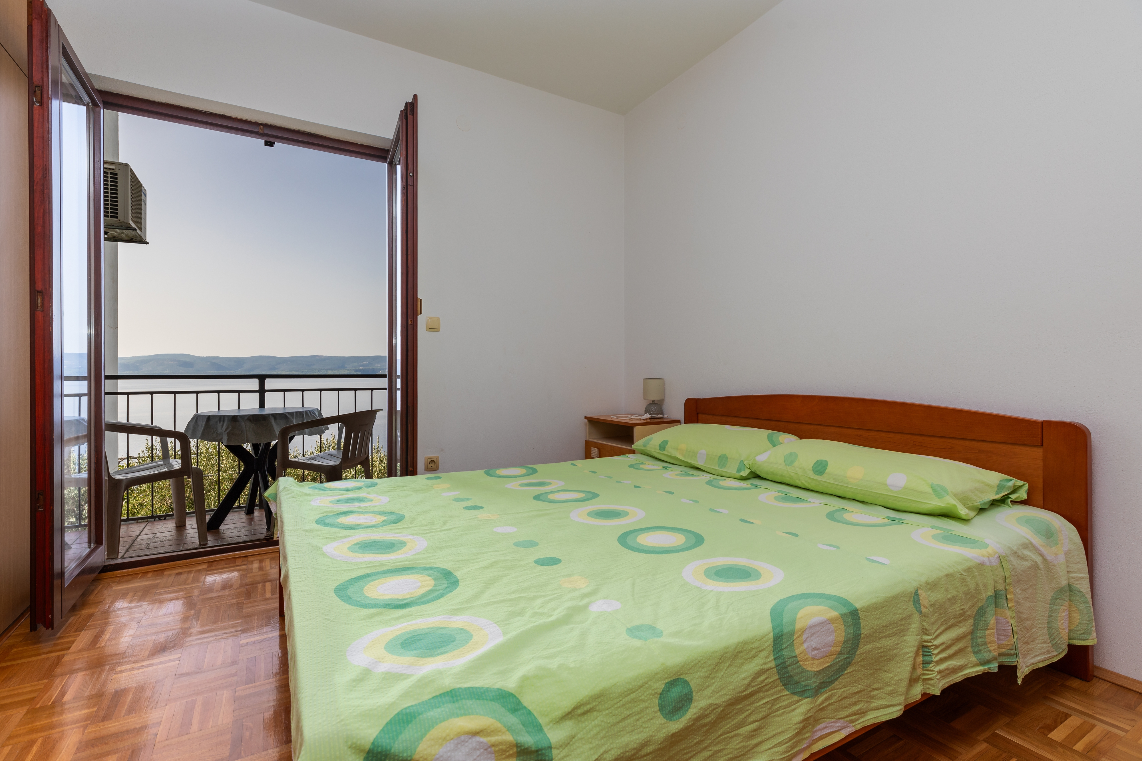 One bedroom apartment with balcony and sea view Mimice, Omiš (A-11045-a) One bedroom apartment with balcony and sea view Mimice, Omiš (A-11045-a)