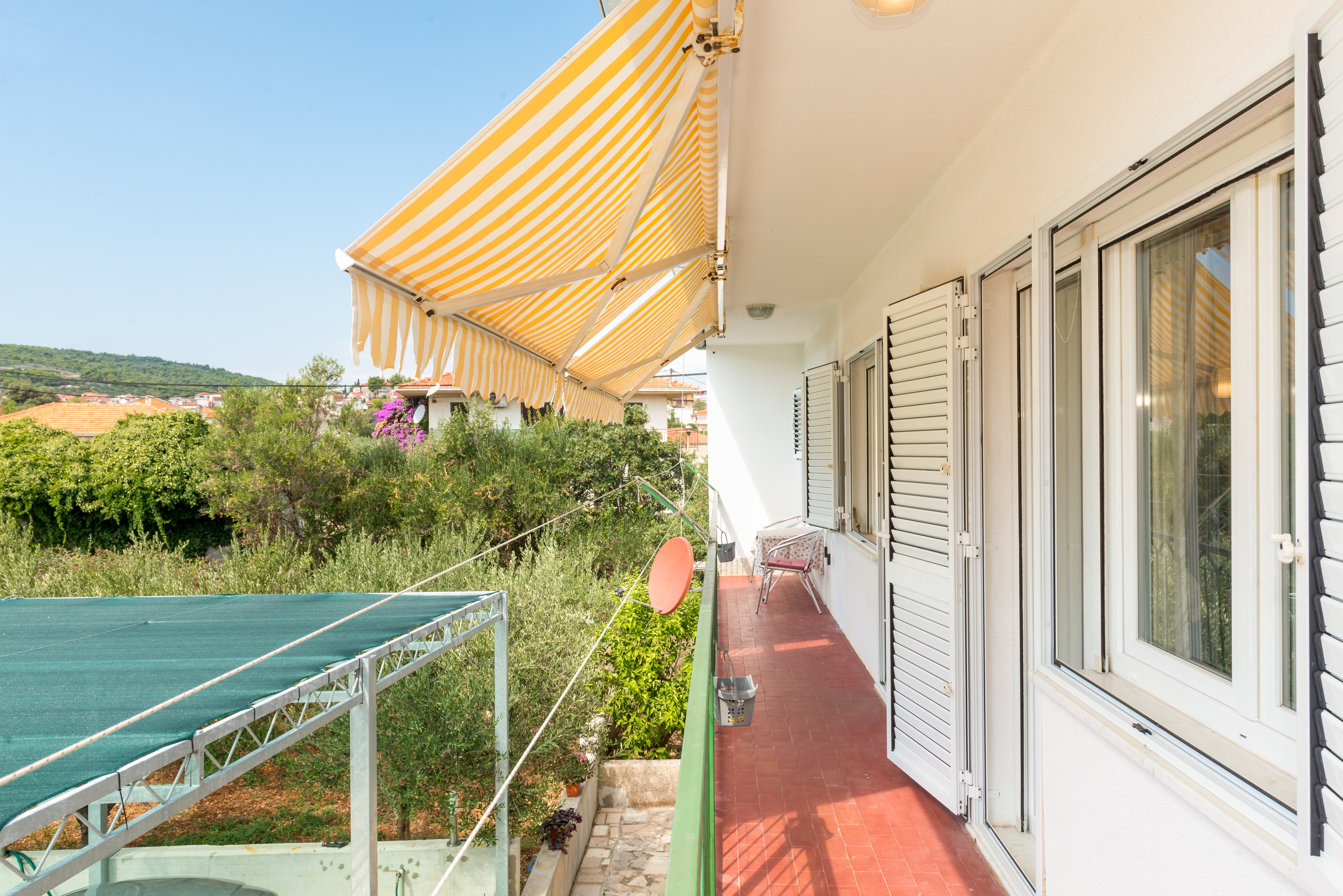 Two bedroom apartment with terrace and sea view Slatine, Čiovo  A-a