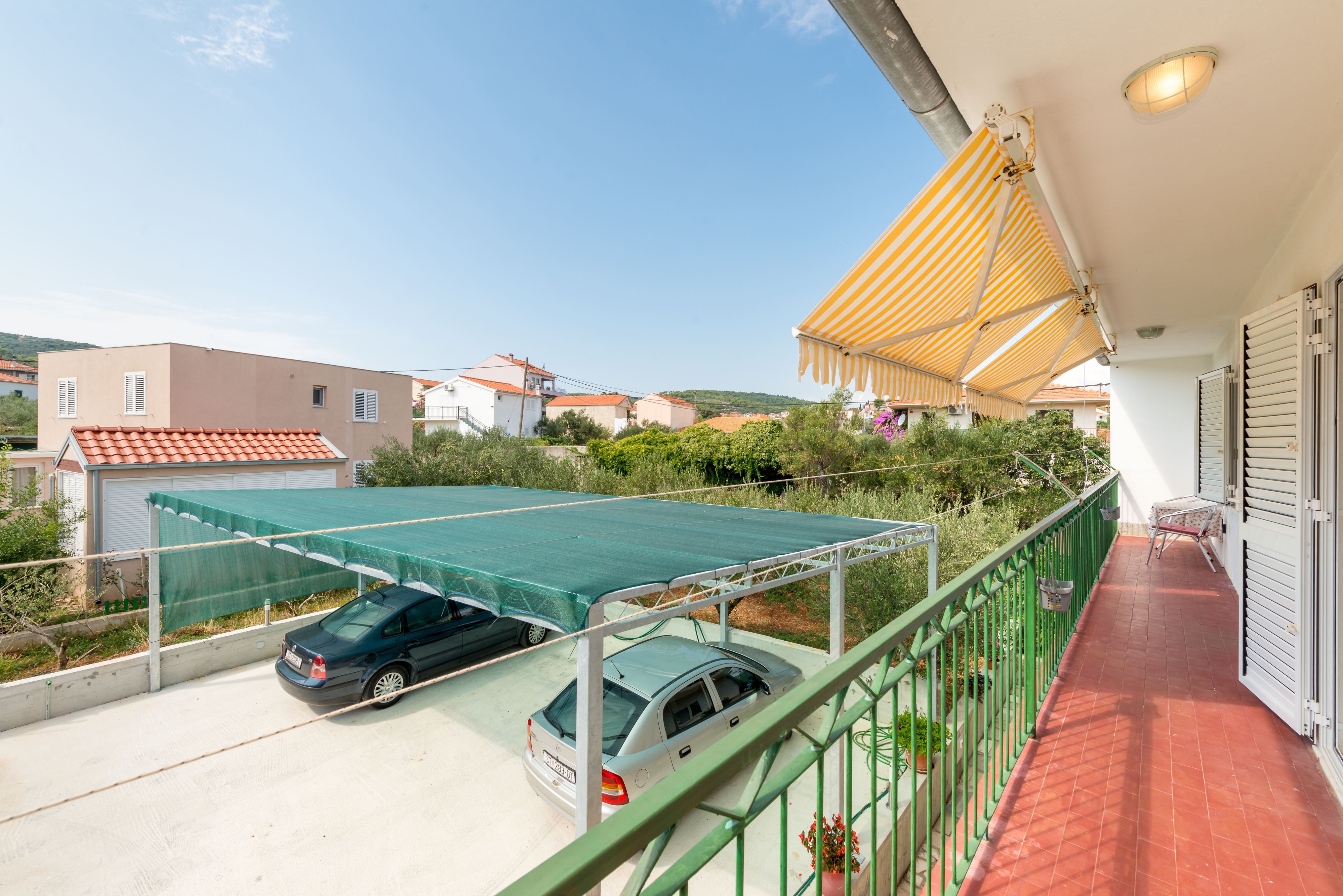 Two bedroom apartment with terrace and sea view Slatine, Čiovo  A-a