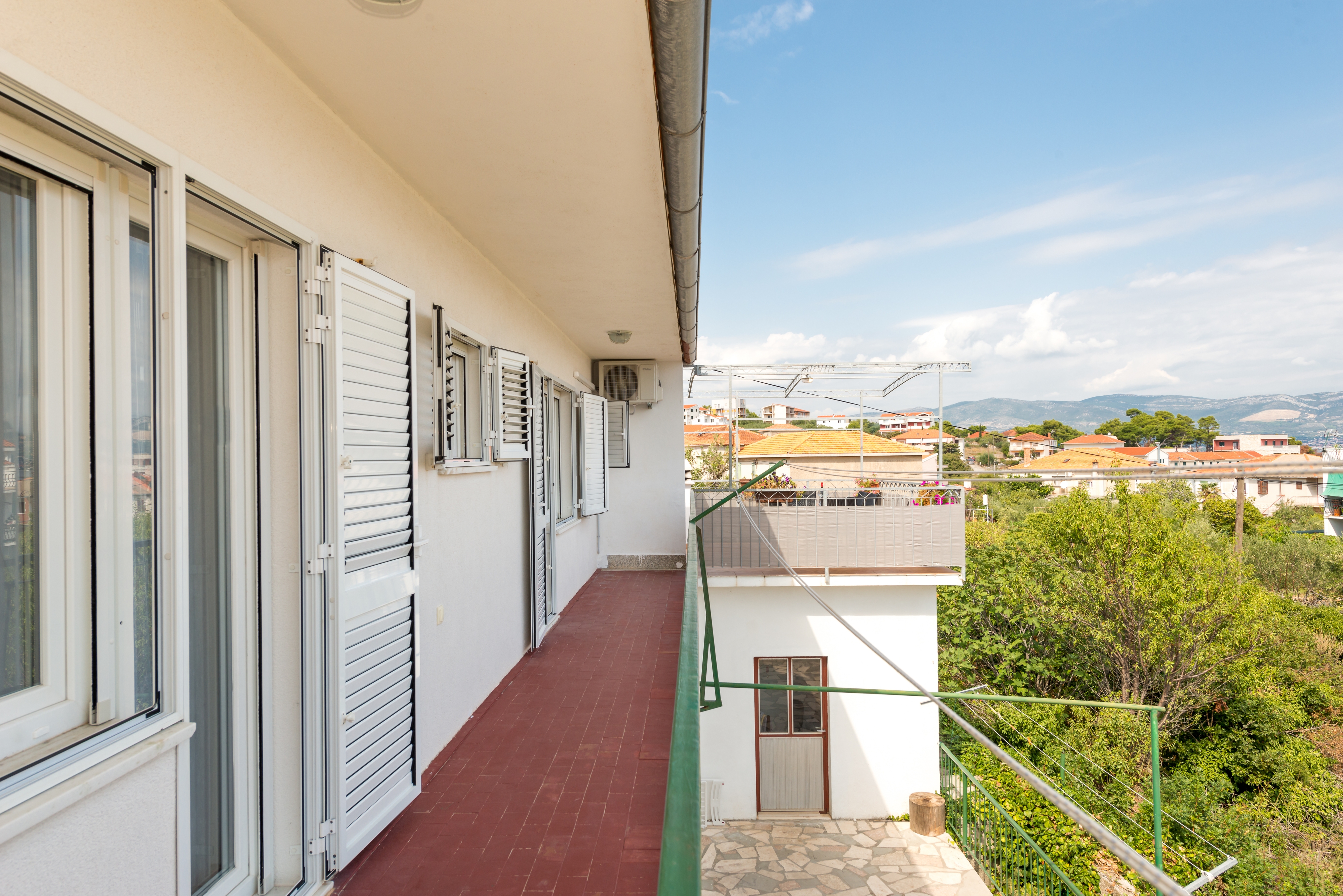 Two bedroom apartment with terrace and sea view Slatine, Čiovo  A-a
