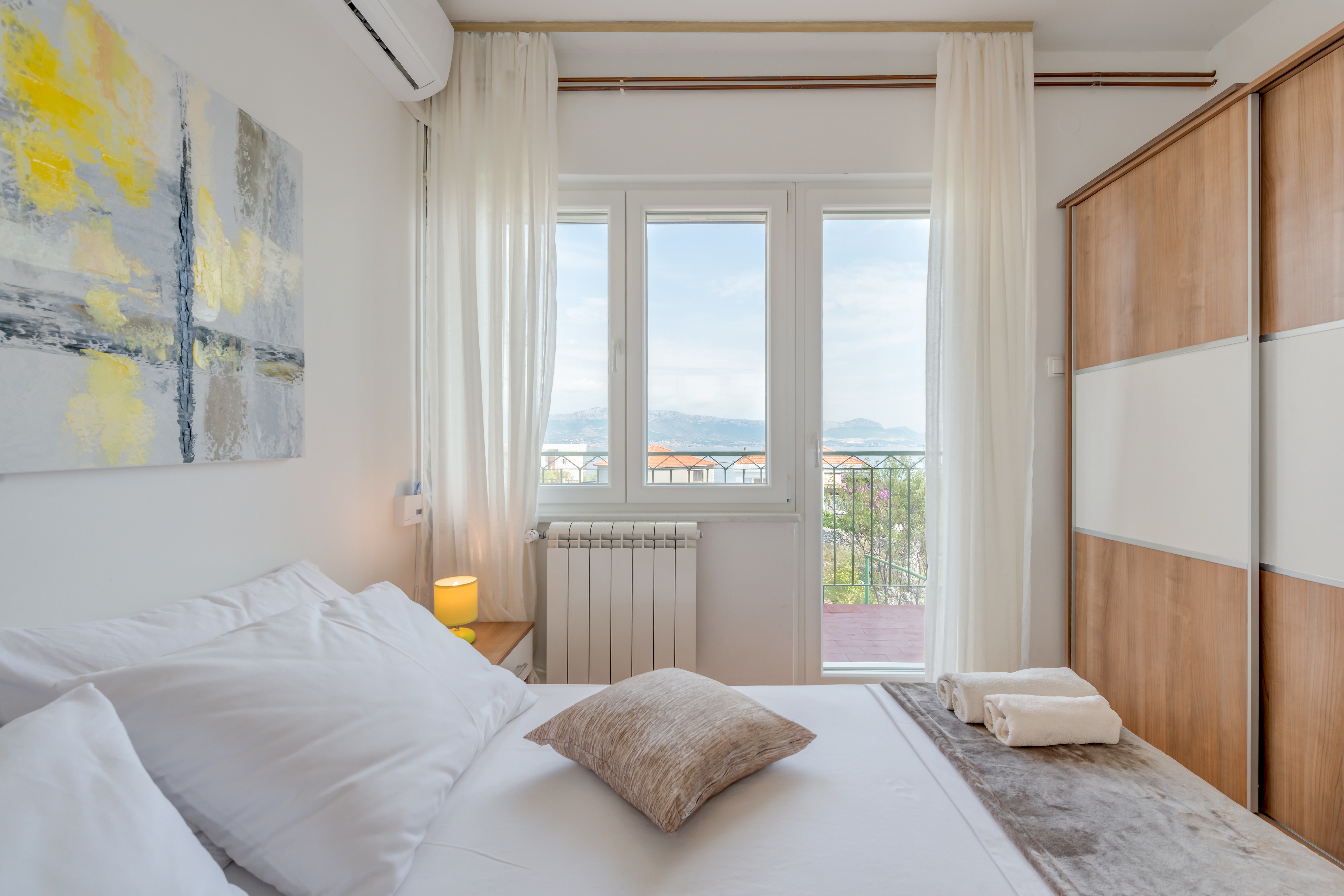 Two bedroom apartment with terrace and sea view Slatine, Čiovo  A-a