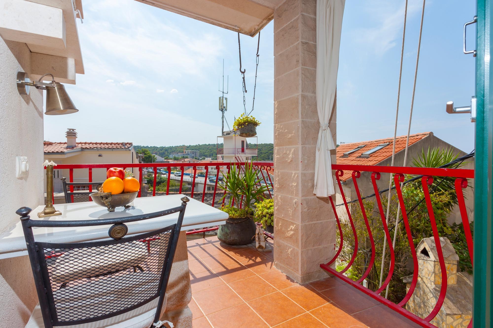 Studio flat with terrace Makarska  AS-b