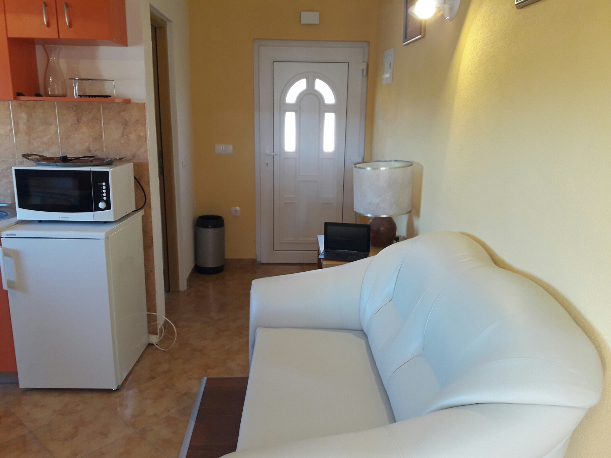 One bedroom apartment with balcony Vinišće, Trogir  A-b