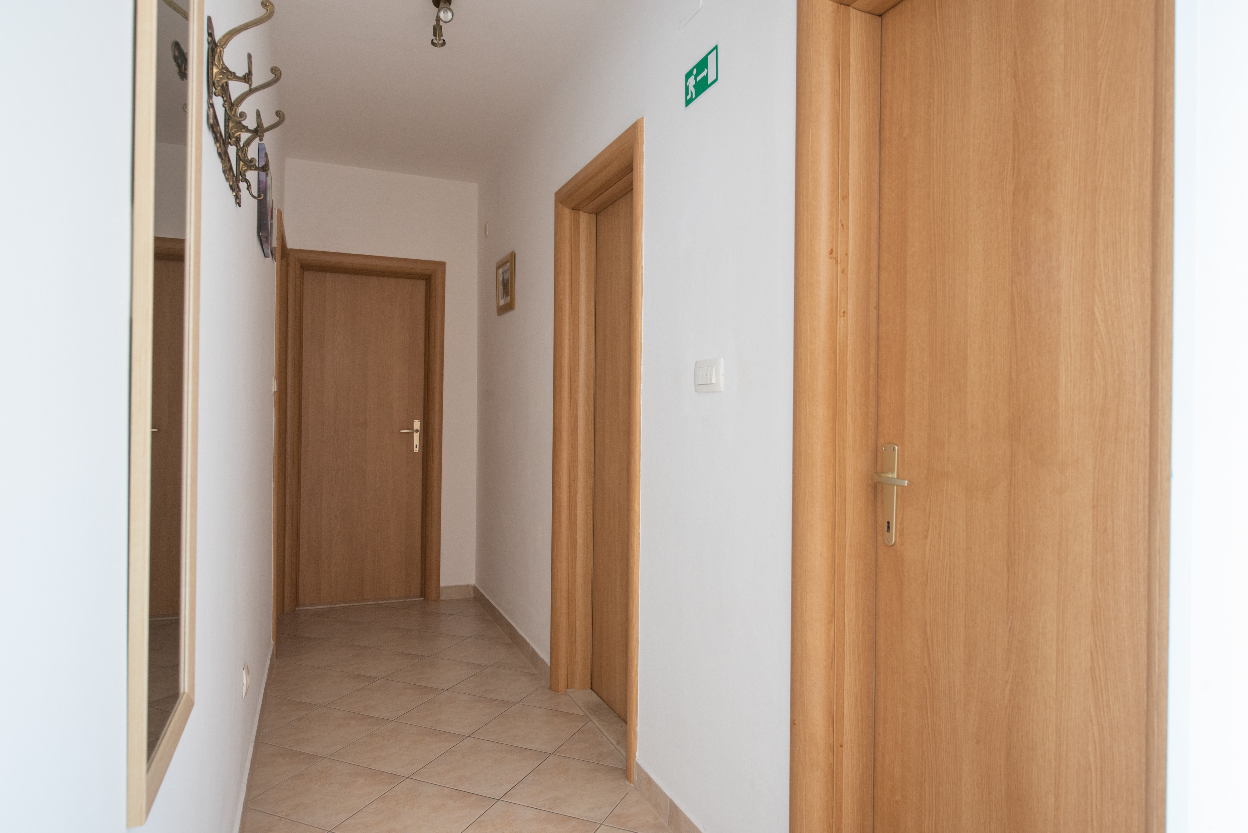 Two bedroom apartment with terrace and sea view Poljica, Trogir  A-a