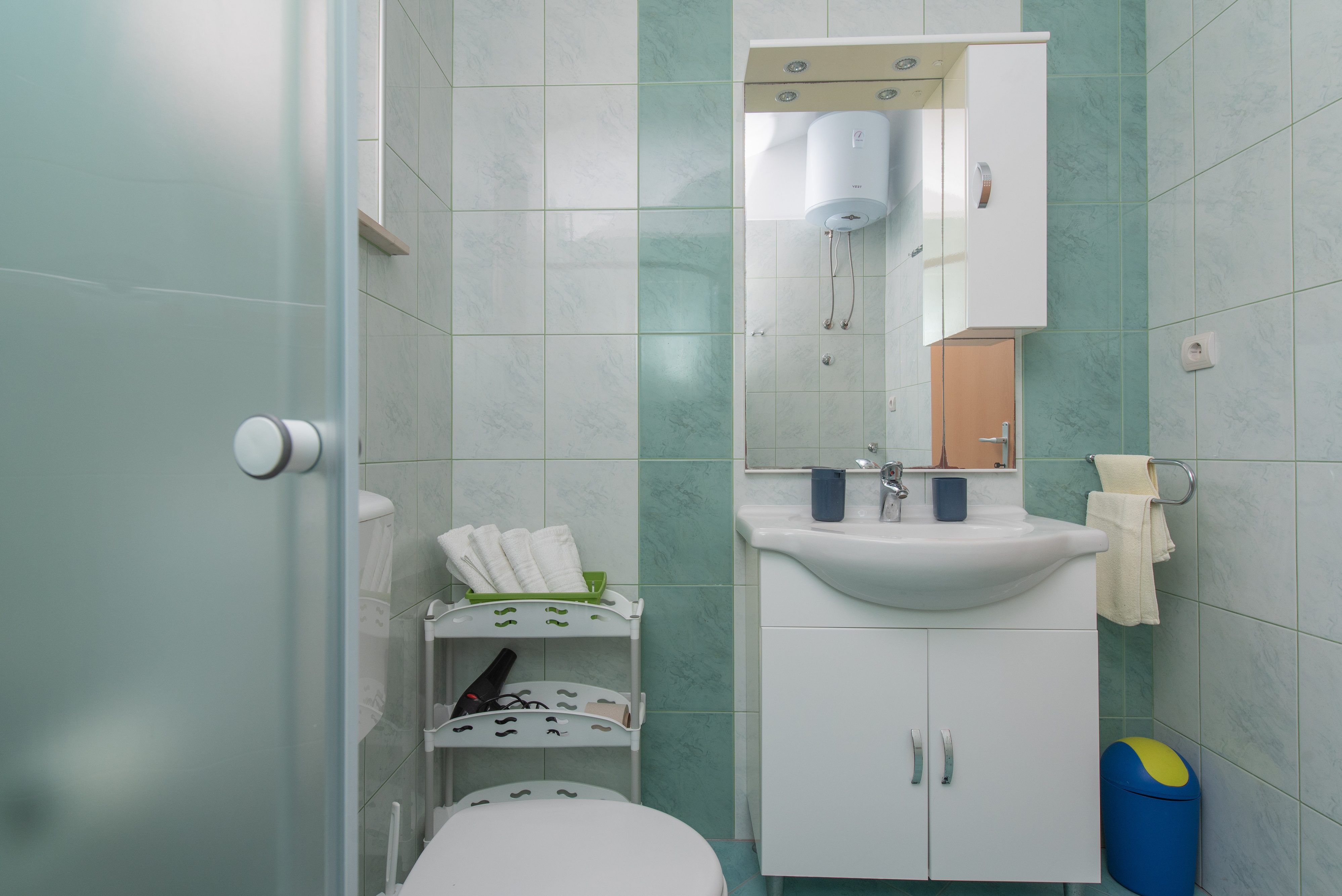 Two bedroom apartment with terrace and sea view Poljica, Trogir  A-b