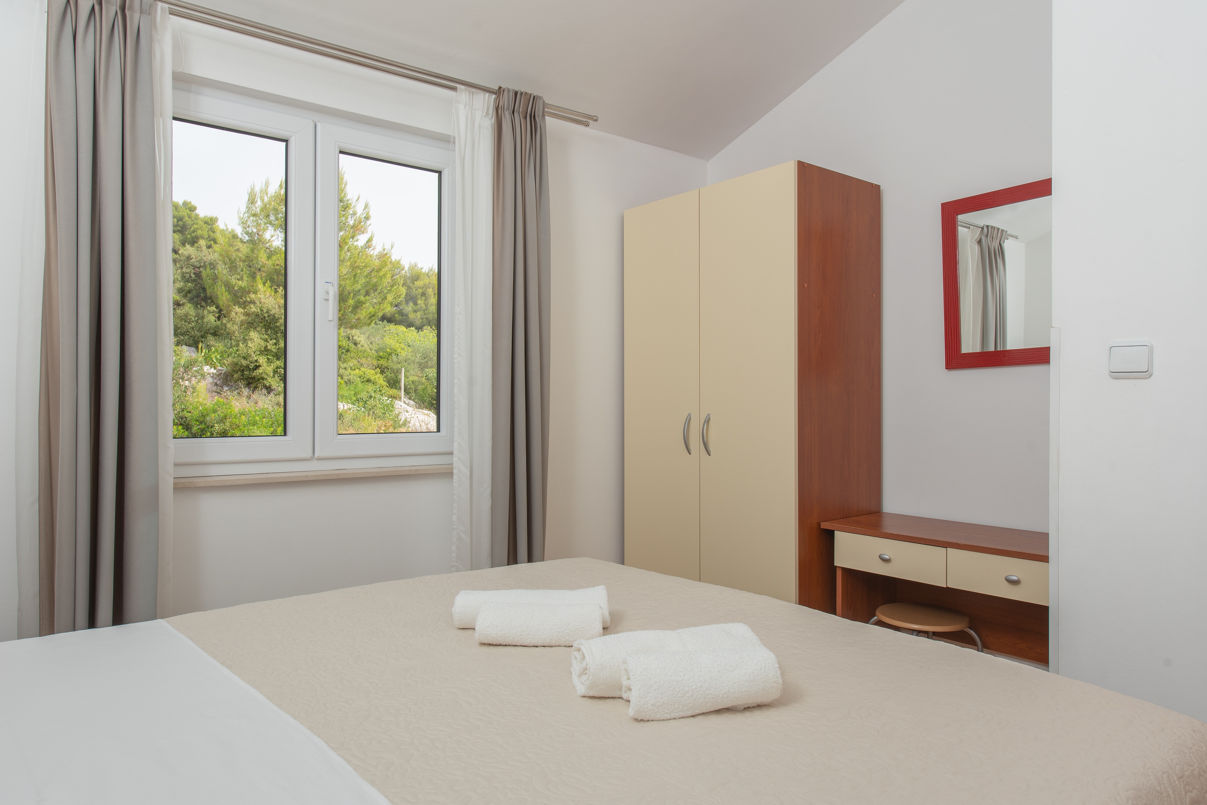 Two bedroom apartment with terrace and sea view Poljica, Trogir  A-b