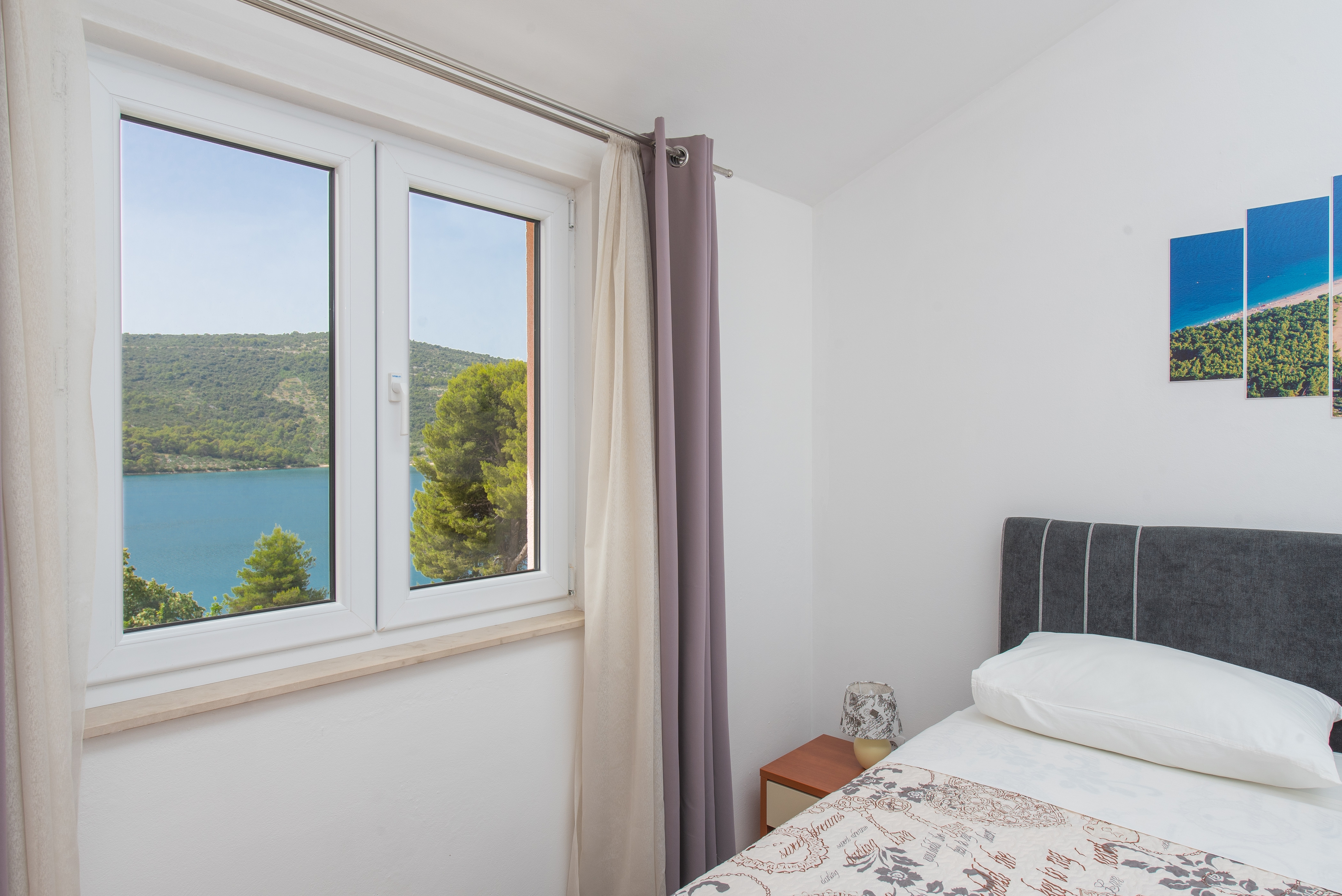 Two bedroom apartment with terrace and sea view Poljica, Trogir  A-b