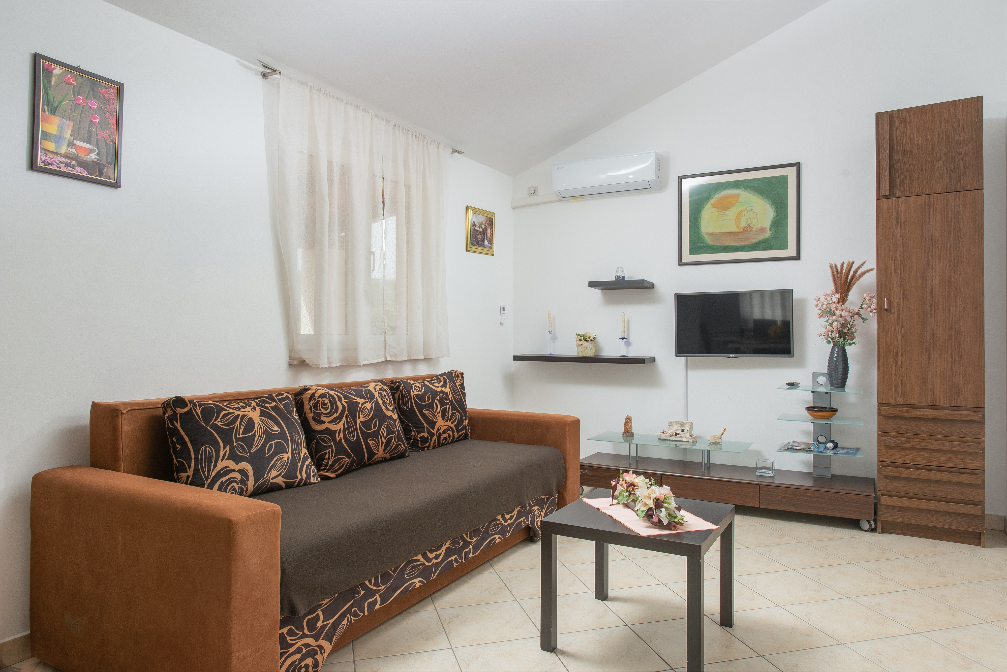 Two bedroom apartment with terrace and sea view Poljica, Trogir (A-11103-b) Two bedroom apartment with terrace and sea view Poljica, Trogir (A-11103-b)