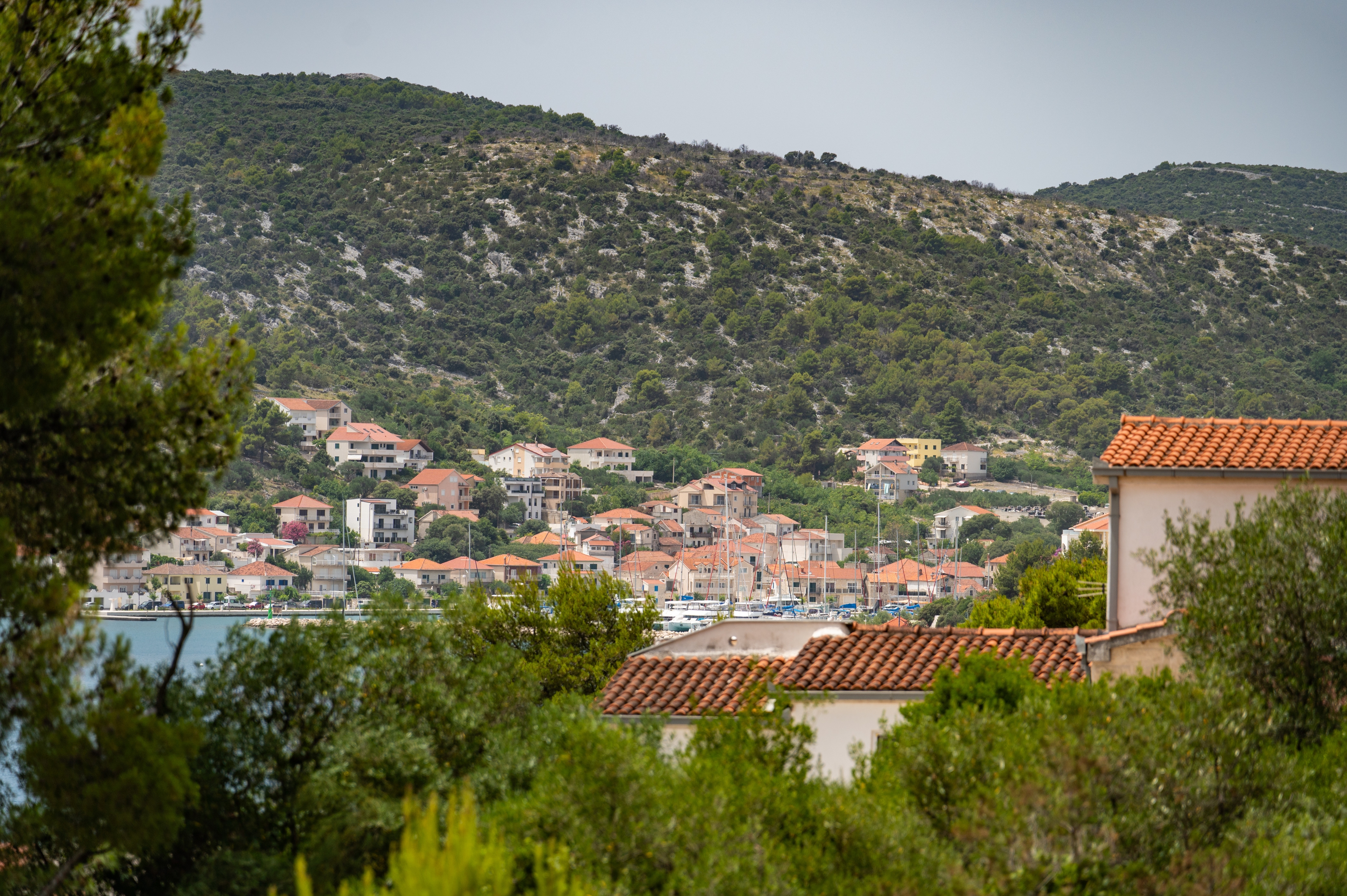 Two bedroom apartment with terrace and sea view Poljica, Trogir  A-b