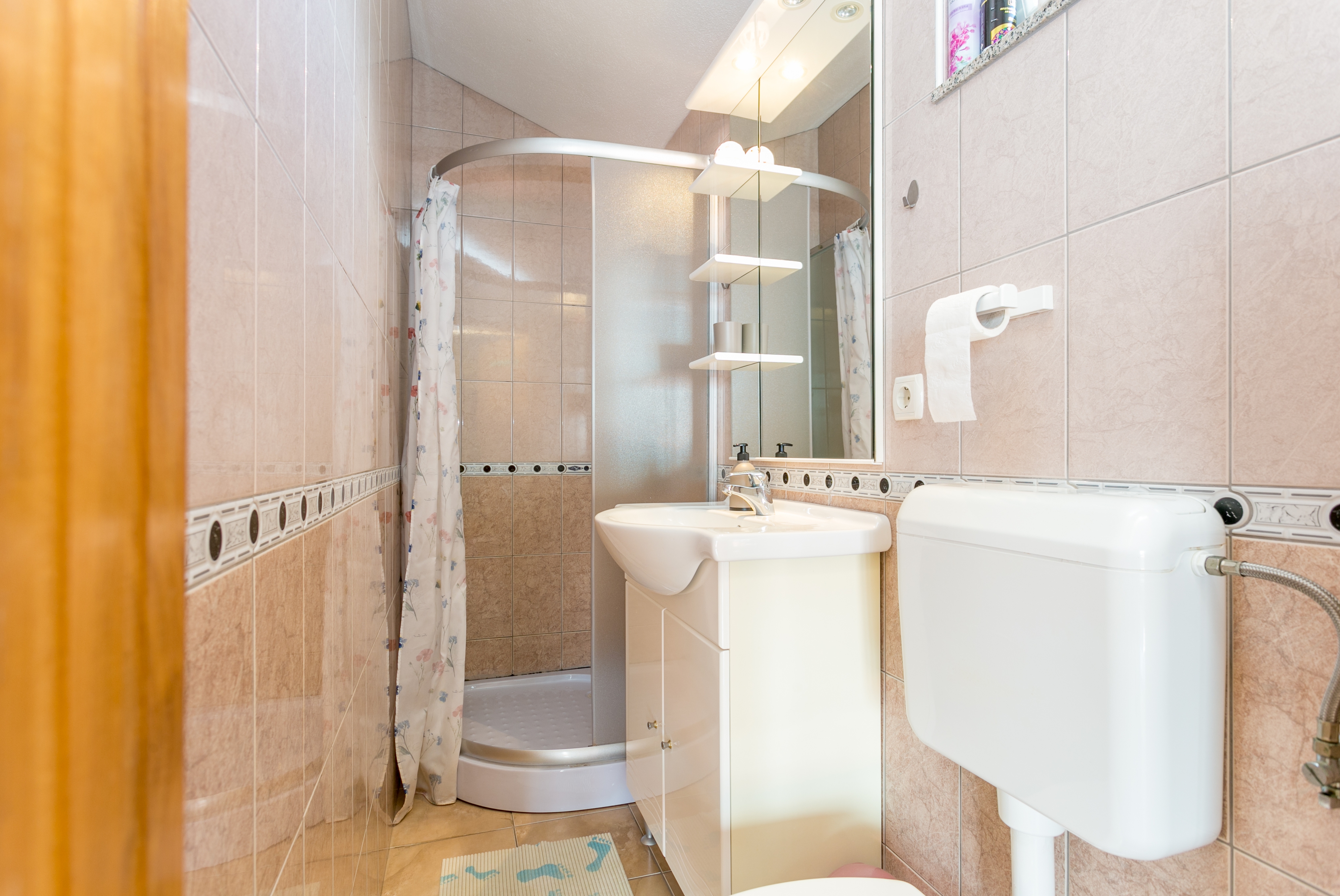 Two bedroom apartment with terrace and sea view Slatine, Čiovo  A-a