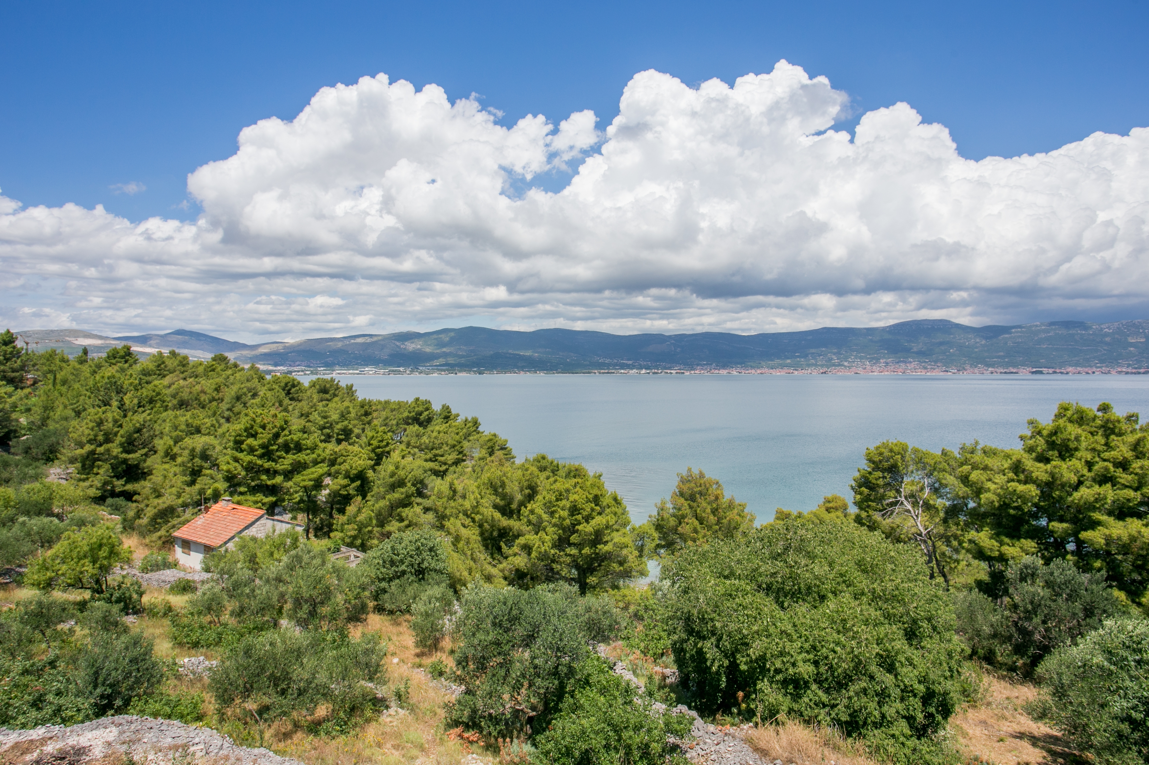 Two bedroom apartment with terrace and sea view Slatine, Čiovo  A-a