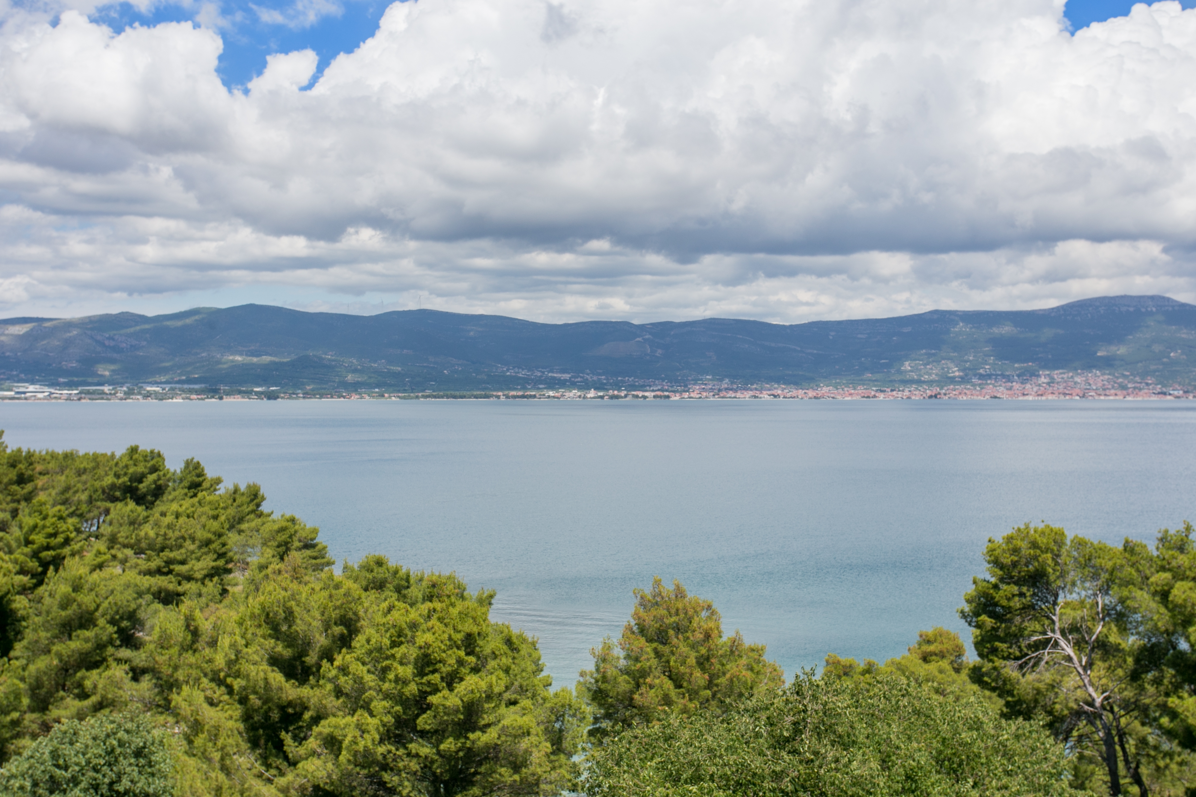 Two bedroom apartment with terrace and sea view Slatine, Čiovo  A-a