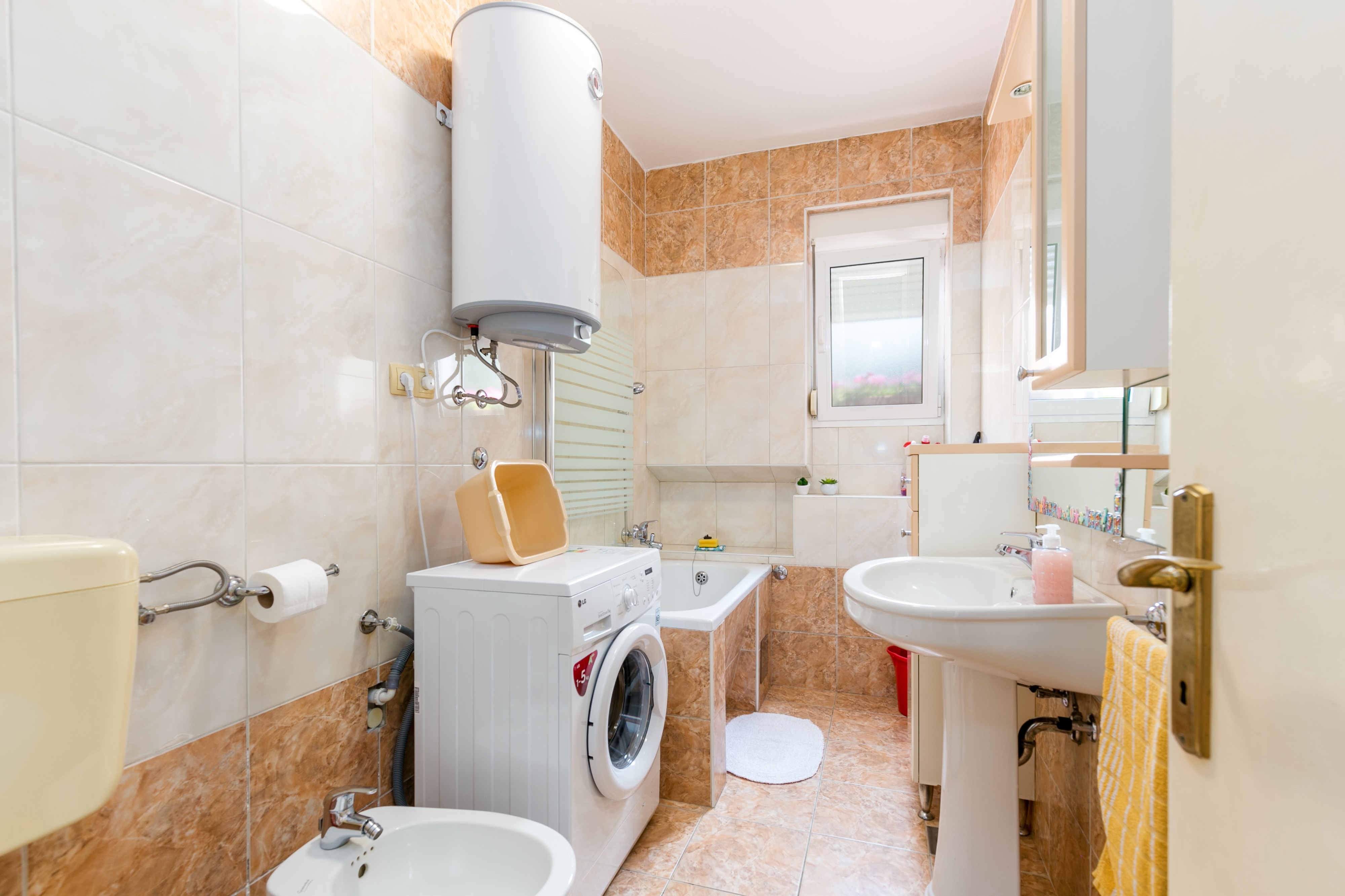 Two bedroom apartment with terrace Okrug Donji, Čiovo  A-a