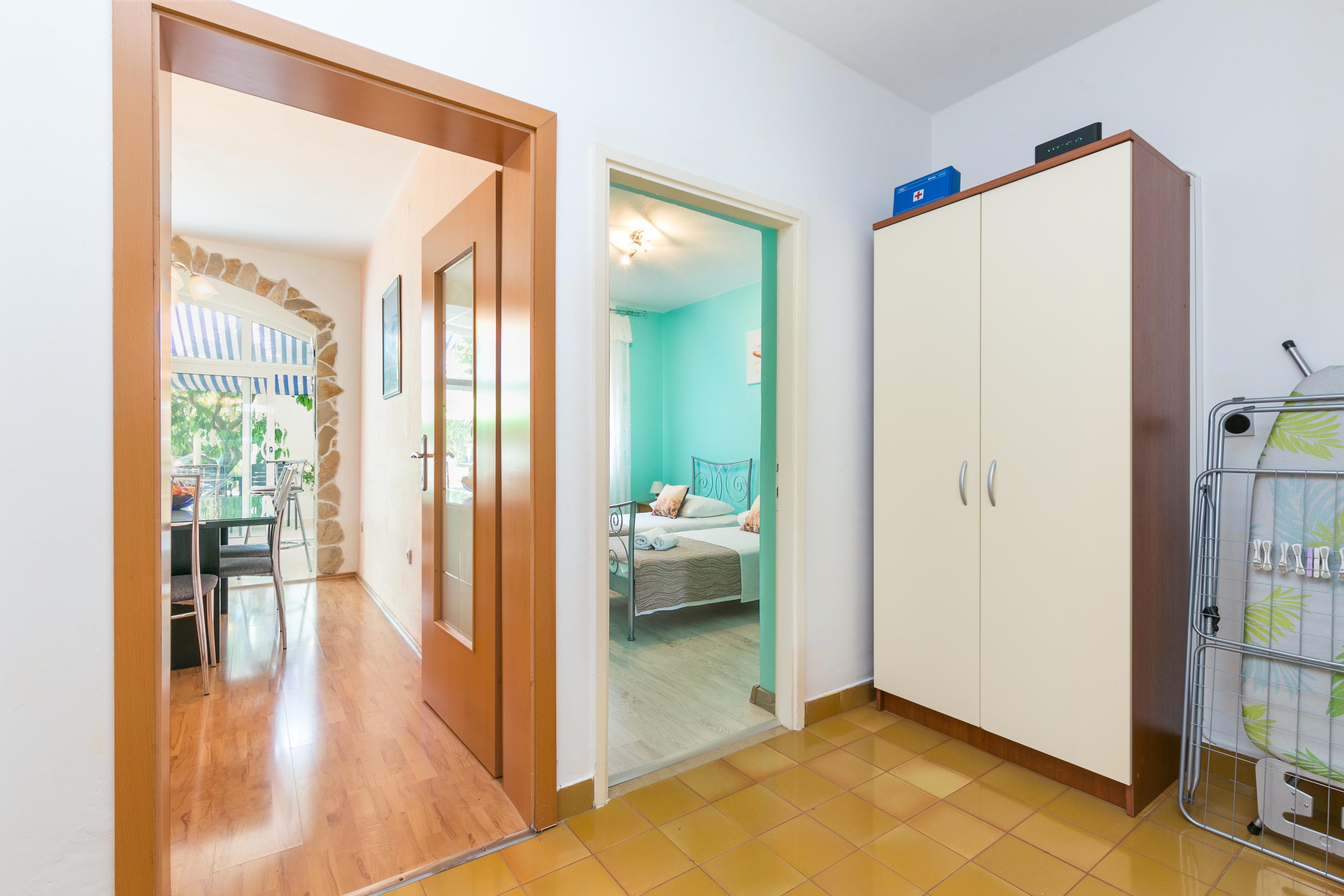 Two bedroom apartment with terrace Okrug Donji, Čiovo  A-a