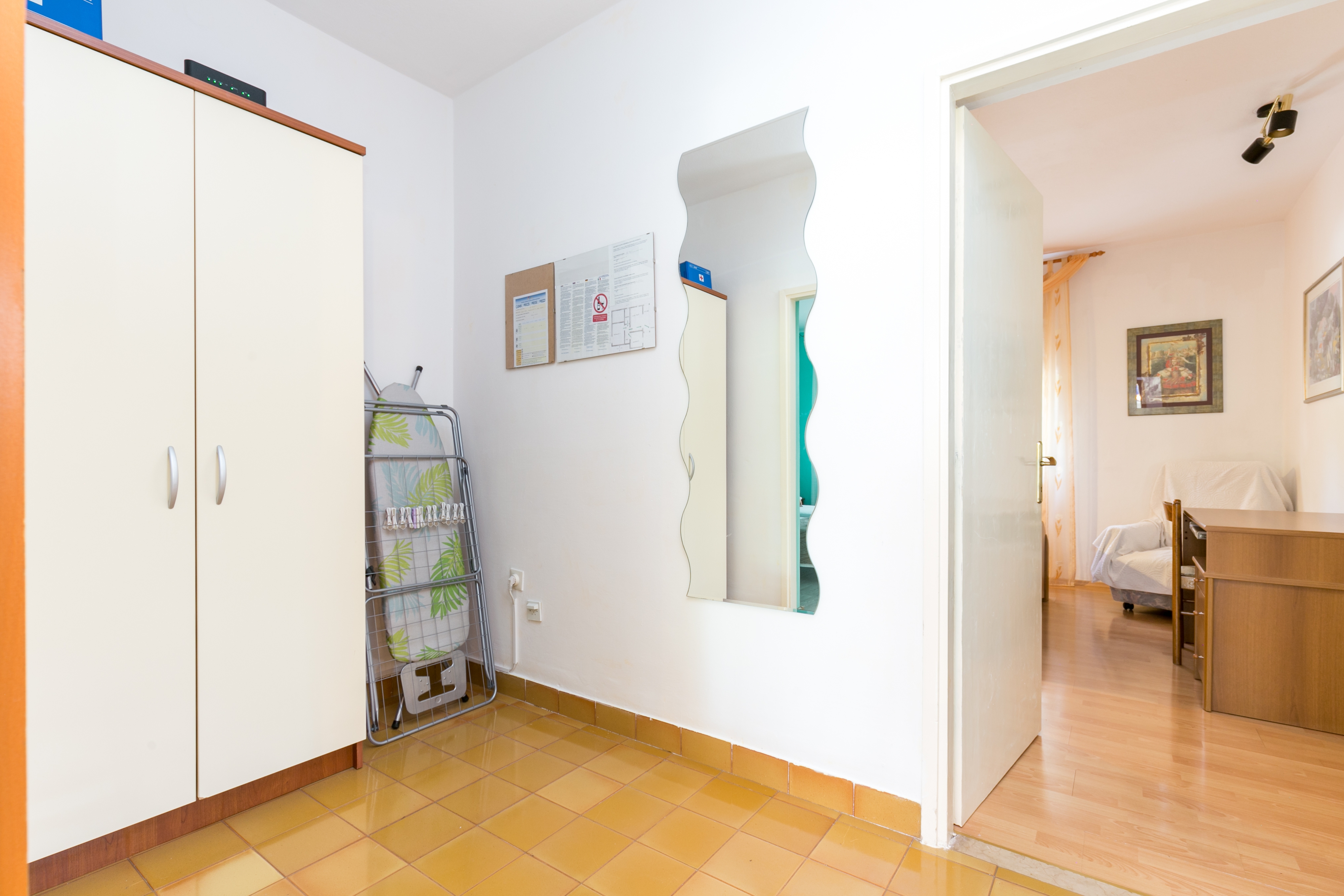Two bedroom apartment with terrace Okrug Donji, Čiovo  A-a