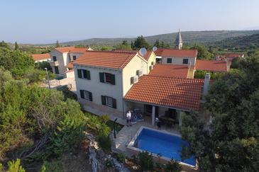 Property Dračevica, Brač, Property 11156 - Vacation Rentals with pebble beach.