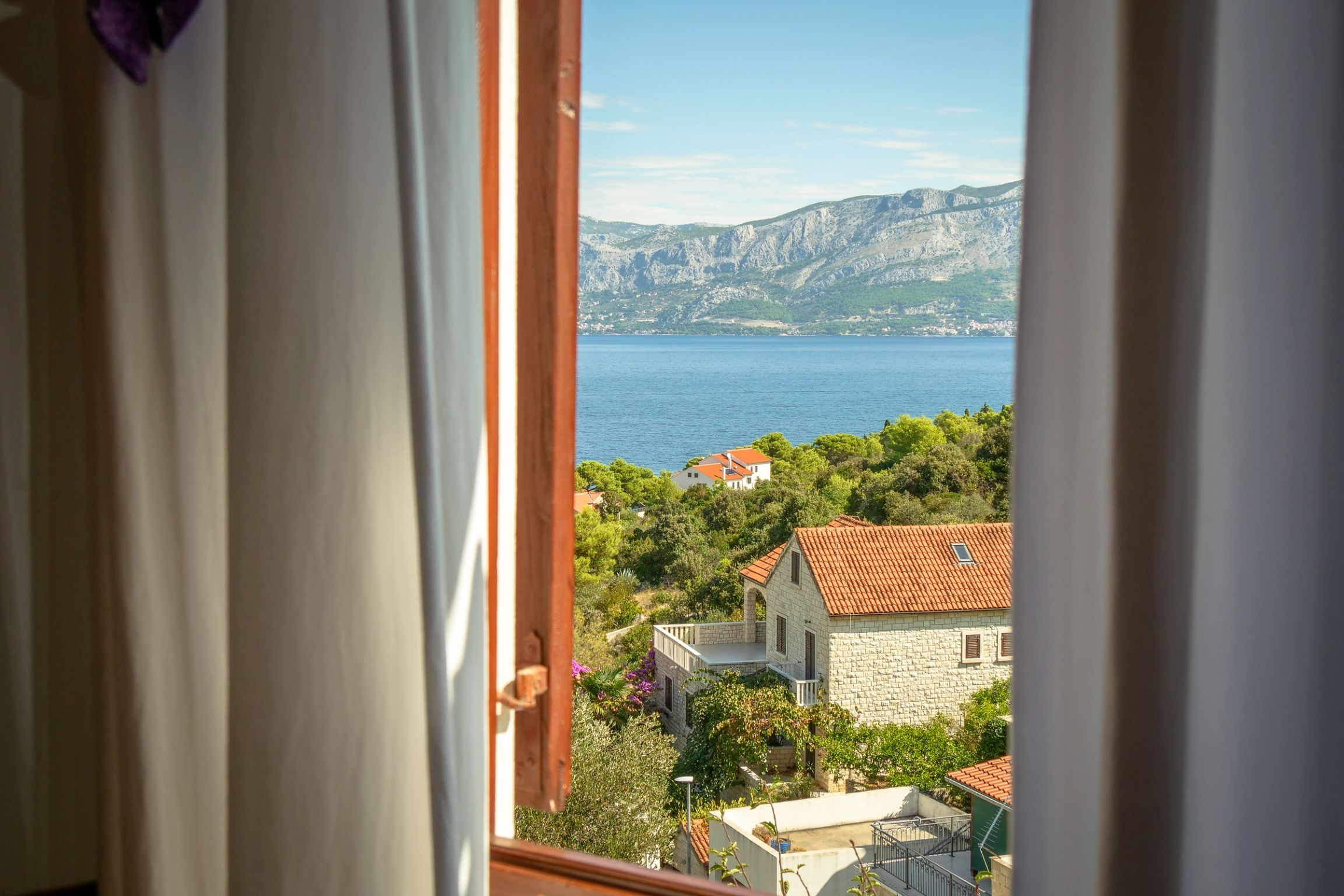 Two bedroom apartment with terrace and sea view Postira, Brač  A-a