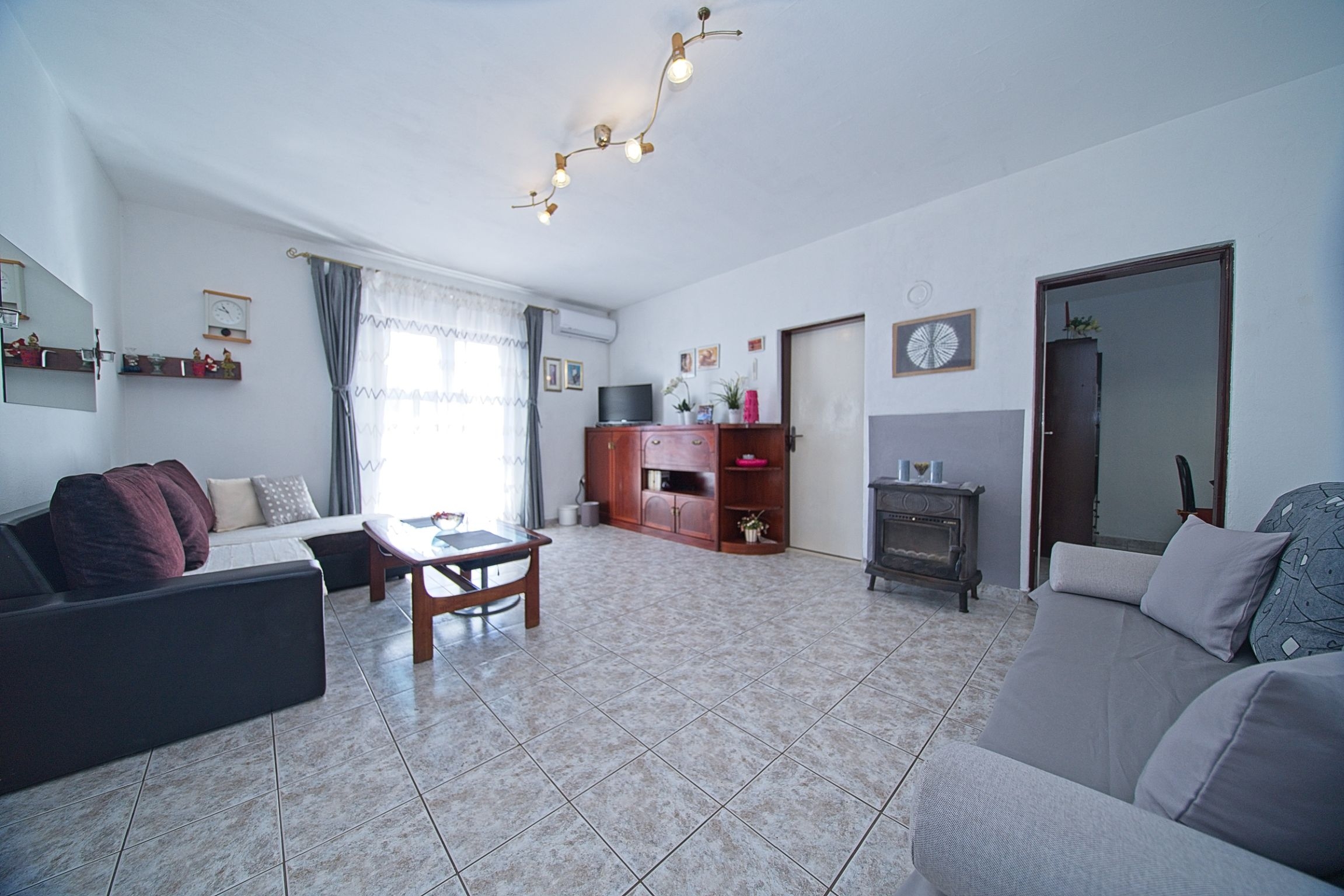 Two bedroom apartment with terrace and sea view Postira, Brač (A-11168-a)