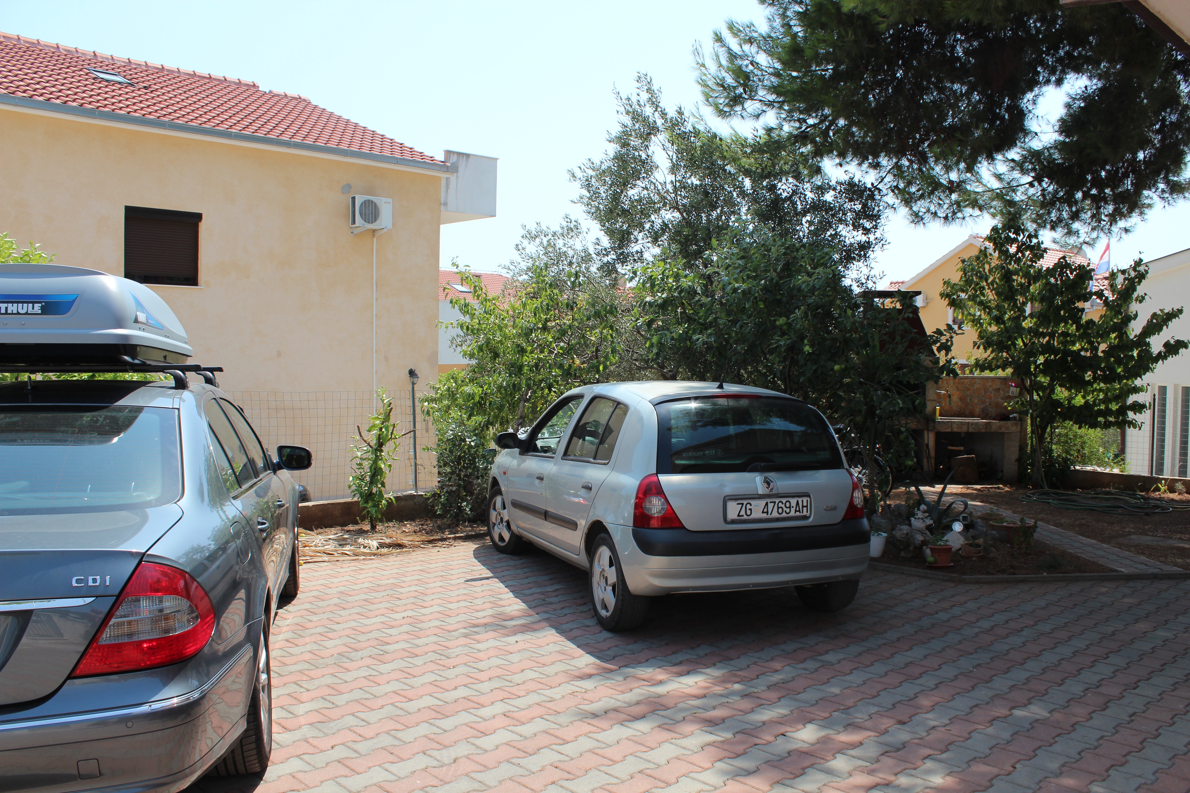 One bedroom apartment with terrace Mavarštica, Čiovo  A-c