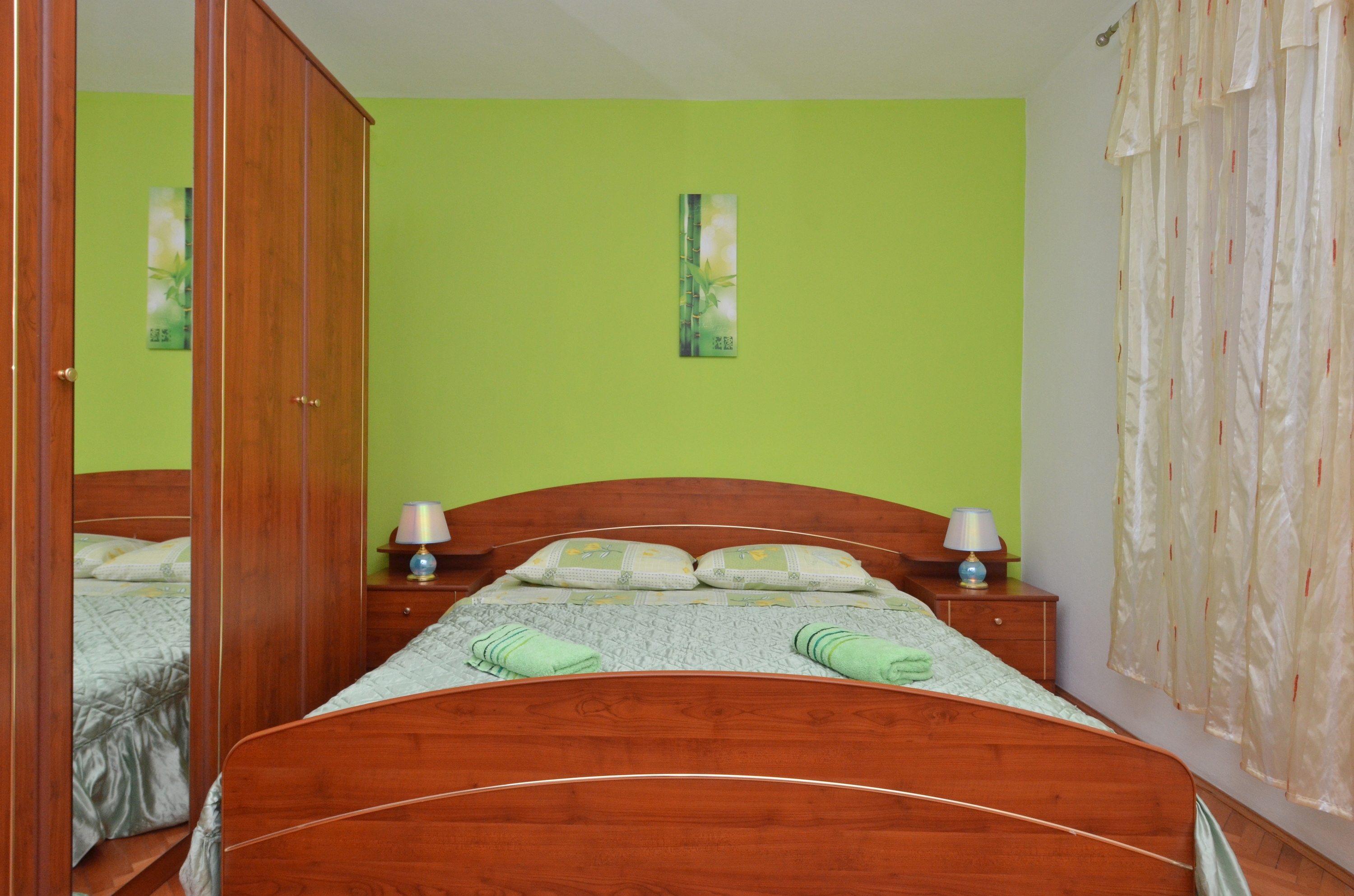 Two bedroom apartment with terrace and sea view Zavalatica, Korčula  A-a