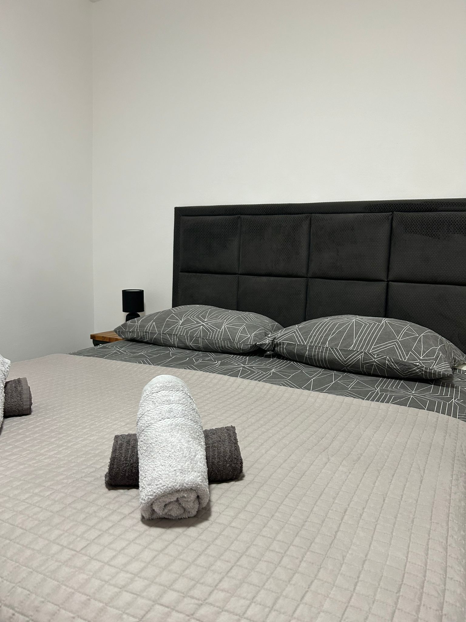 Four bedroom apartment near beach Arbanija, Čiovo  A-a