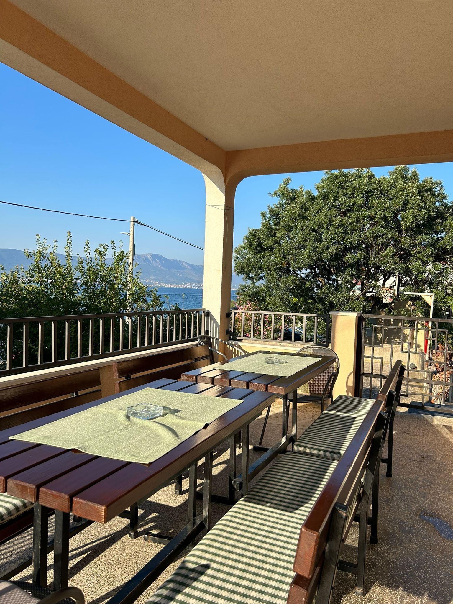 Four bedroom apartment near beach Arbanija, Čiovo  A-a