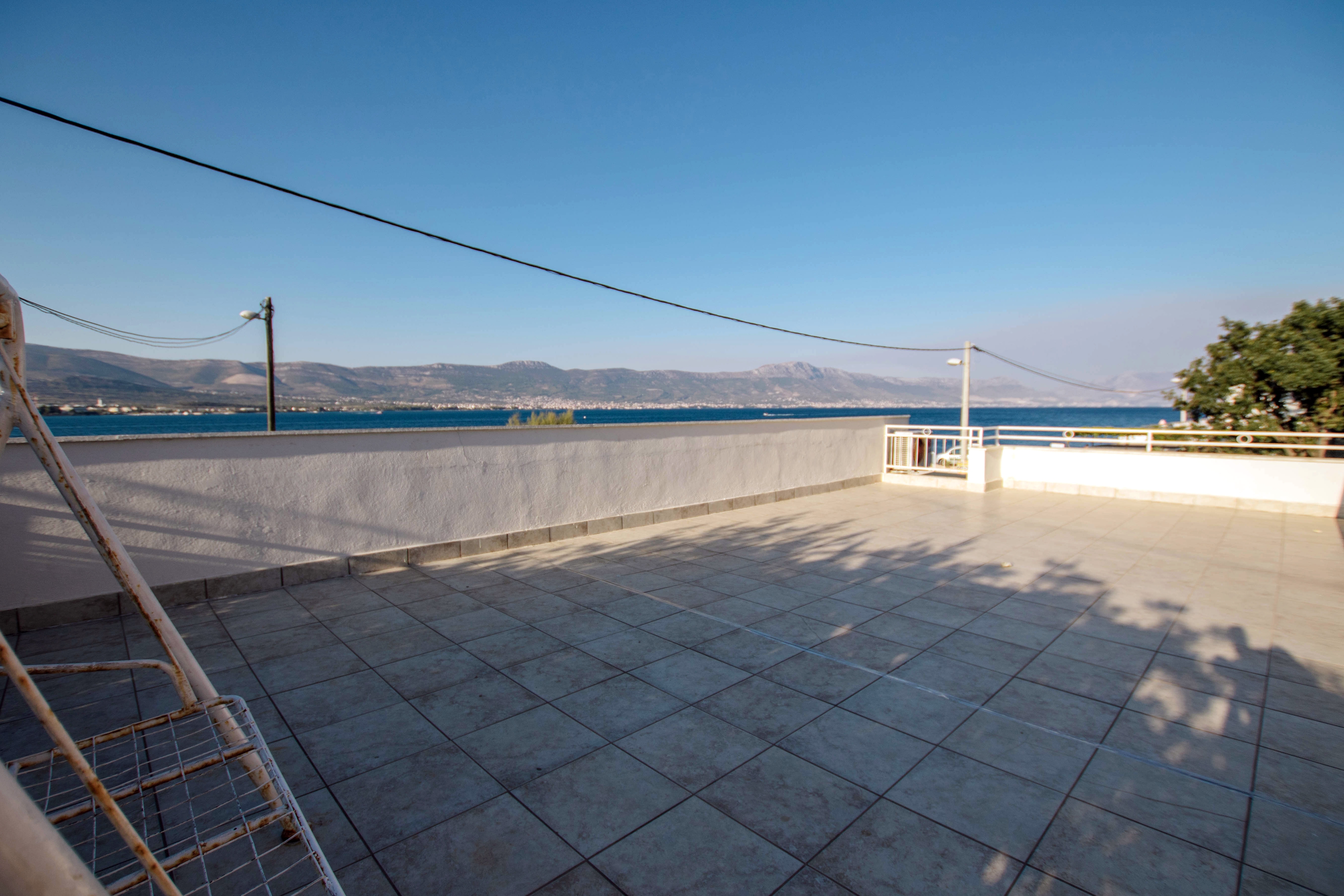 Four bedroom apartment near beach Arbanija, Čiovo  A-a