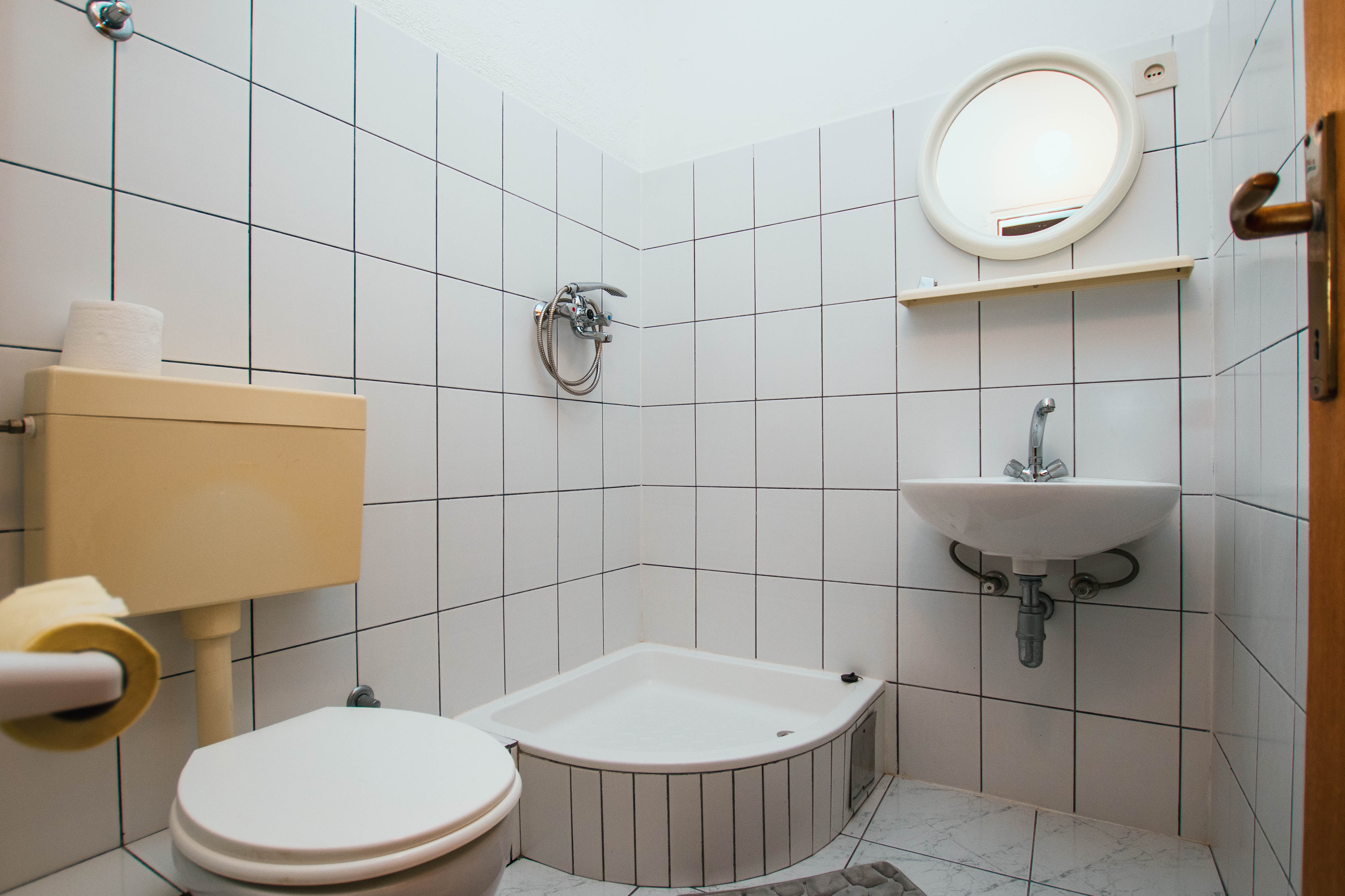 Two bedroom apartment near beach Arbanija, Čiovo  A-b