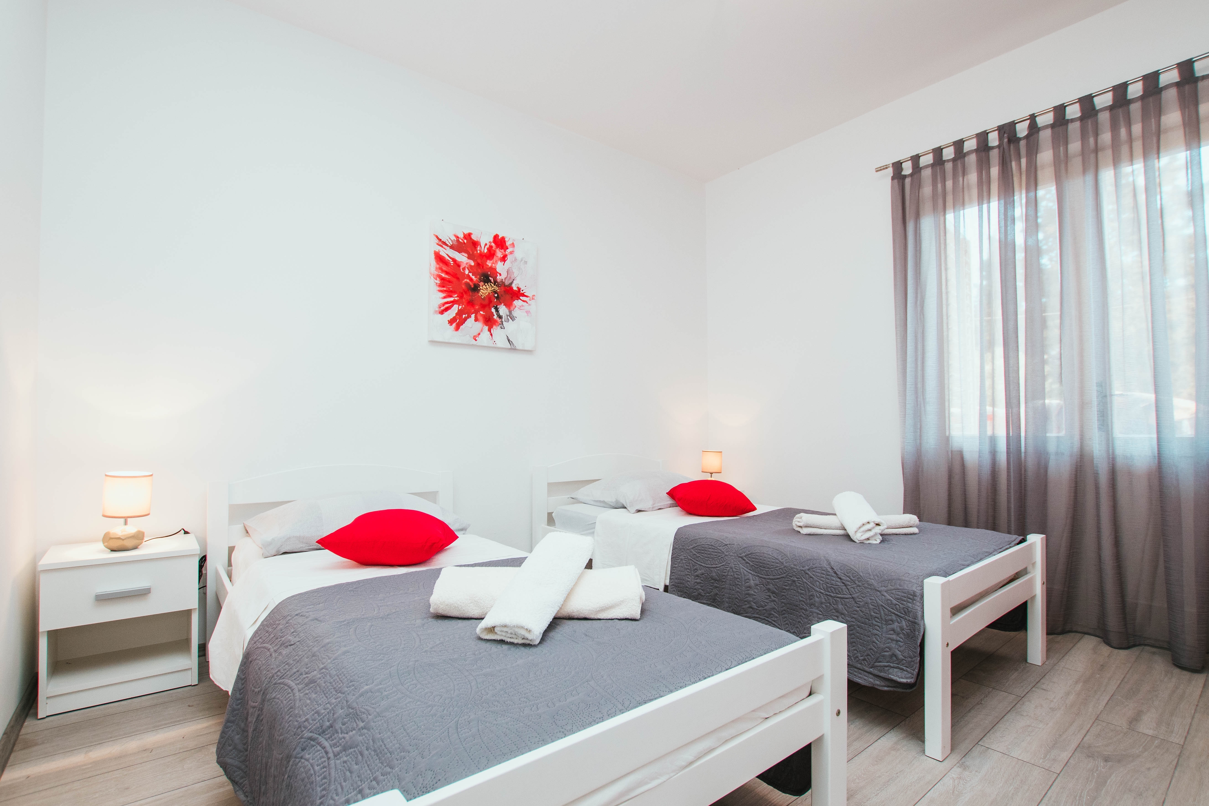 Two bedroom apartment near beach Arbanija, Čiovo  A-b